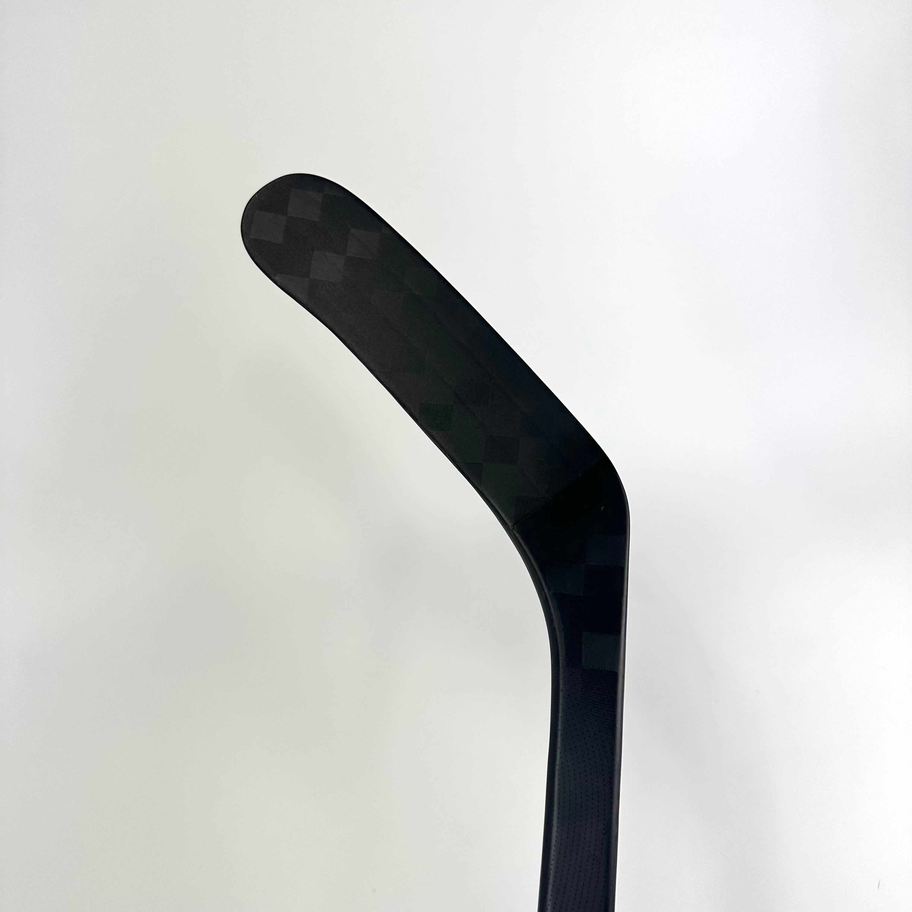 New Left CCM Ribcor Trigger 7 Pro | P90M Curve 80 Flex Grip | Banks | M484