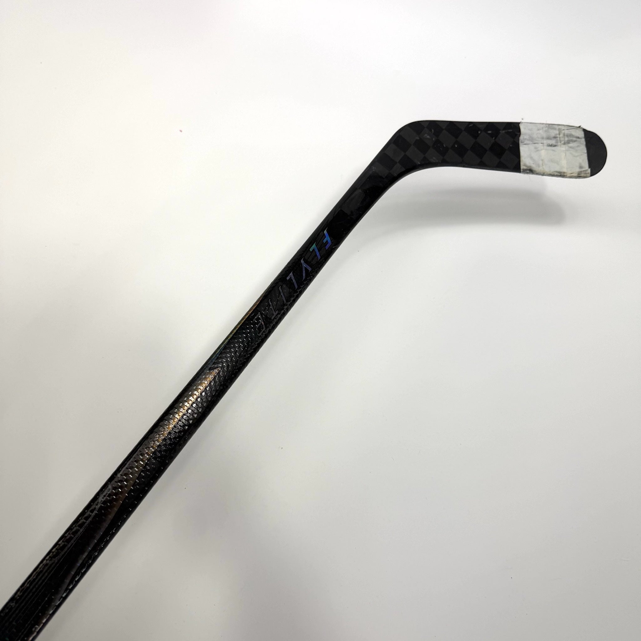 Used Right Black Bauer Vapor Flylite | 77 Flex P90TM Curve Grip | BH504 - Top Flight Hockey