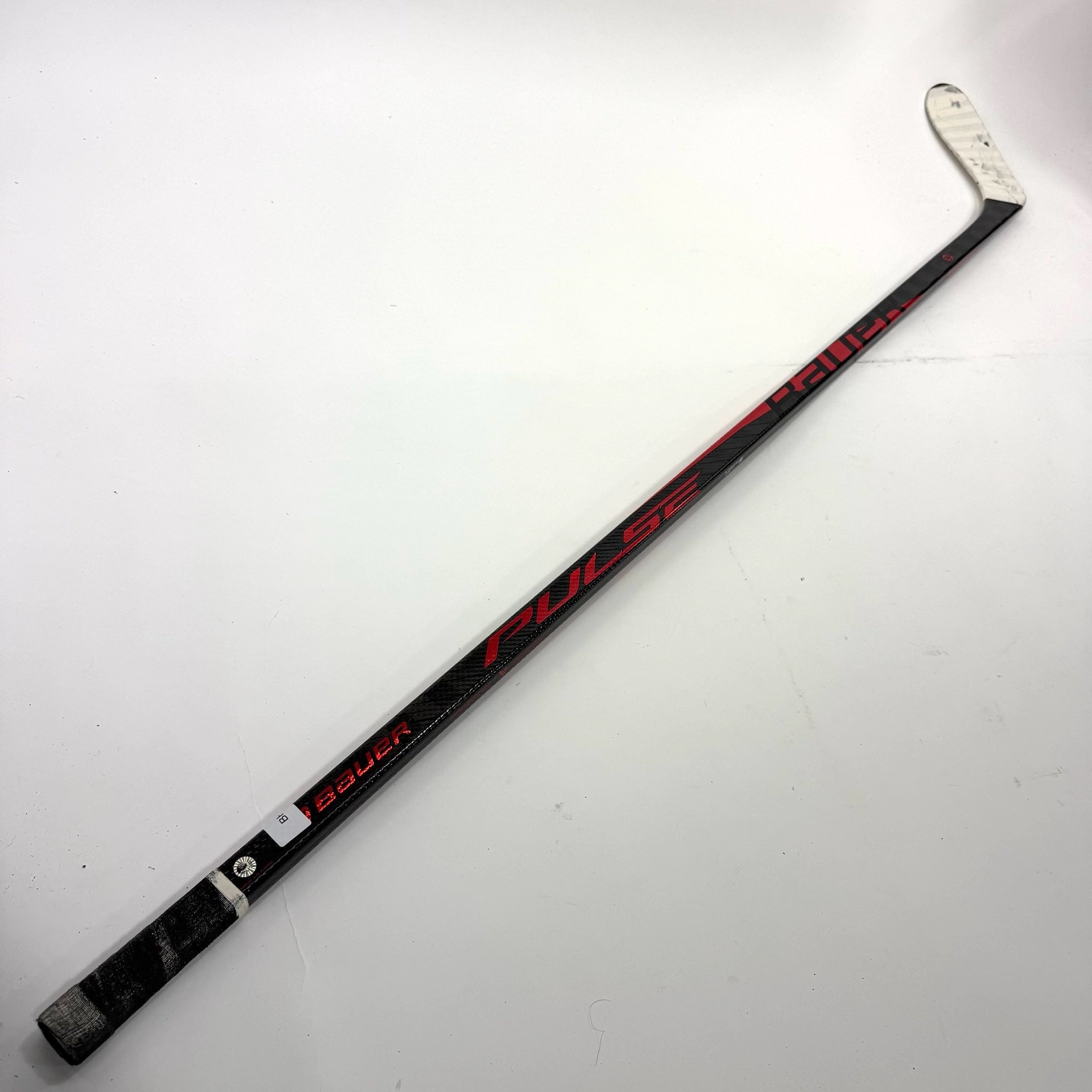 Used Left Red Bauer Pulse | 87 Flex P28 Curve Grip | Matt Gryzelcyk | BH139 - Top Flight Hockey