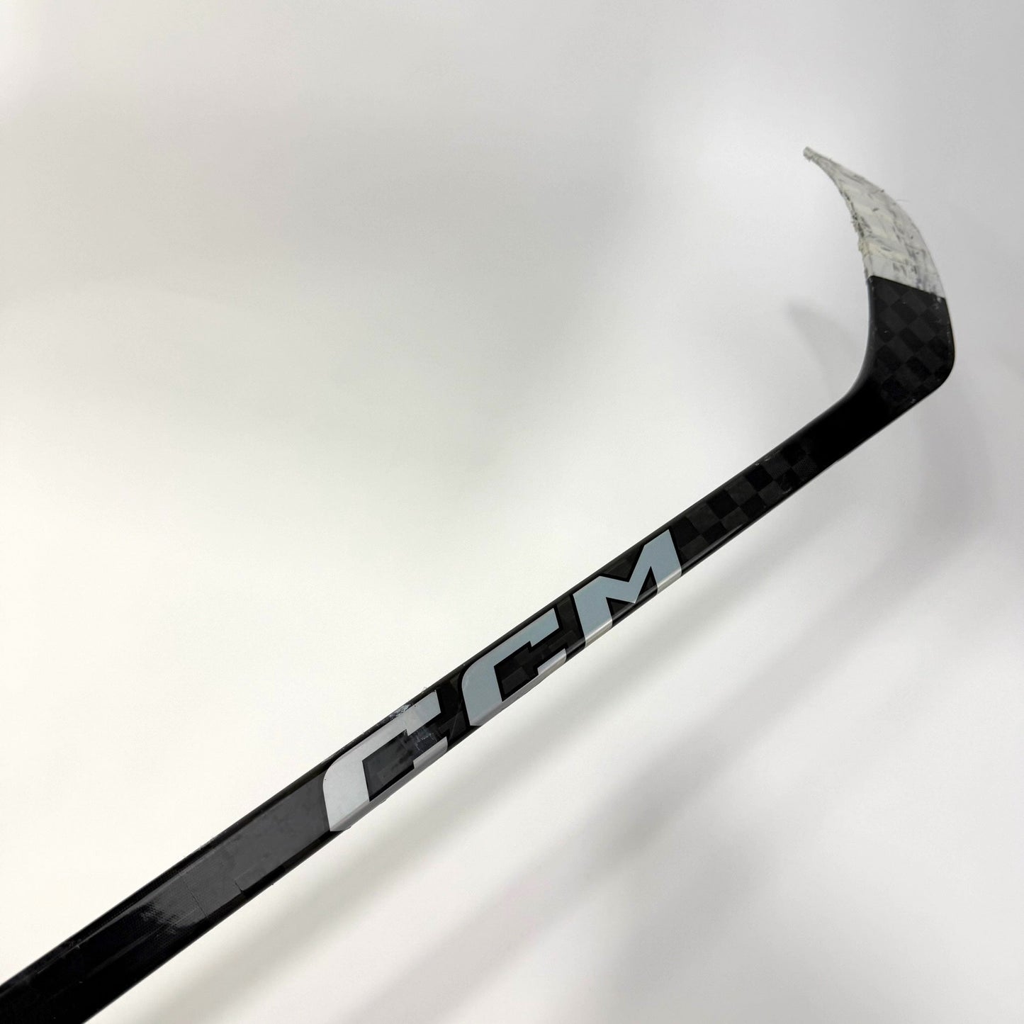 Used Right CCM Jetspeed FT8 Pro | 95 Flex P28M Curve Grip | AB436
