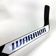 New Regular White/Navy Warrior Ritual V4 Goalie Stick | 25.5" Paddle W31 Curve | R303 - Top Flight Hockey