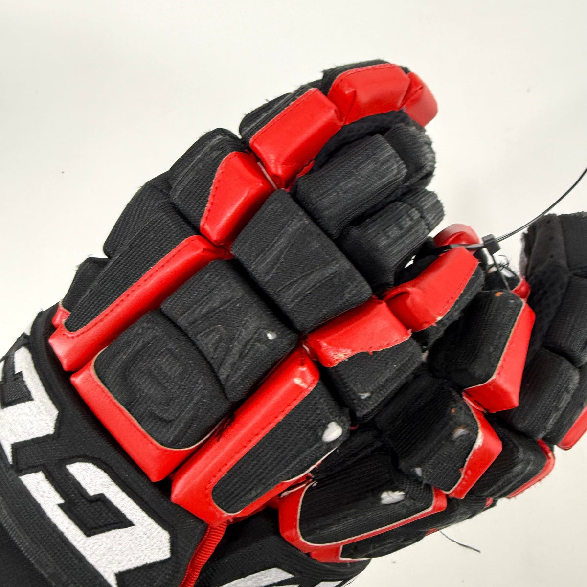 Used Blackhawks CCM HGCL Gloves 14" | L374 - Top Flight Hockey