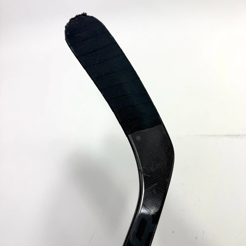 Used Left Bauer Nexus 8000 | 107 Flex Custom P92 Curve Grip | Bourque | BH233 - Top Flight Hockey