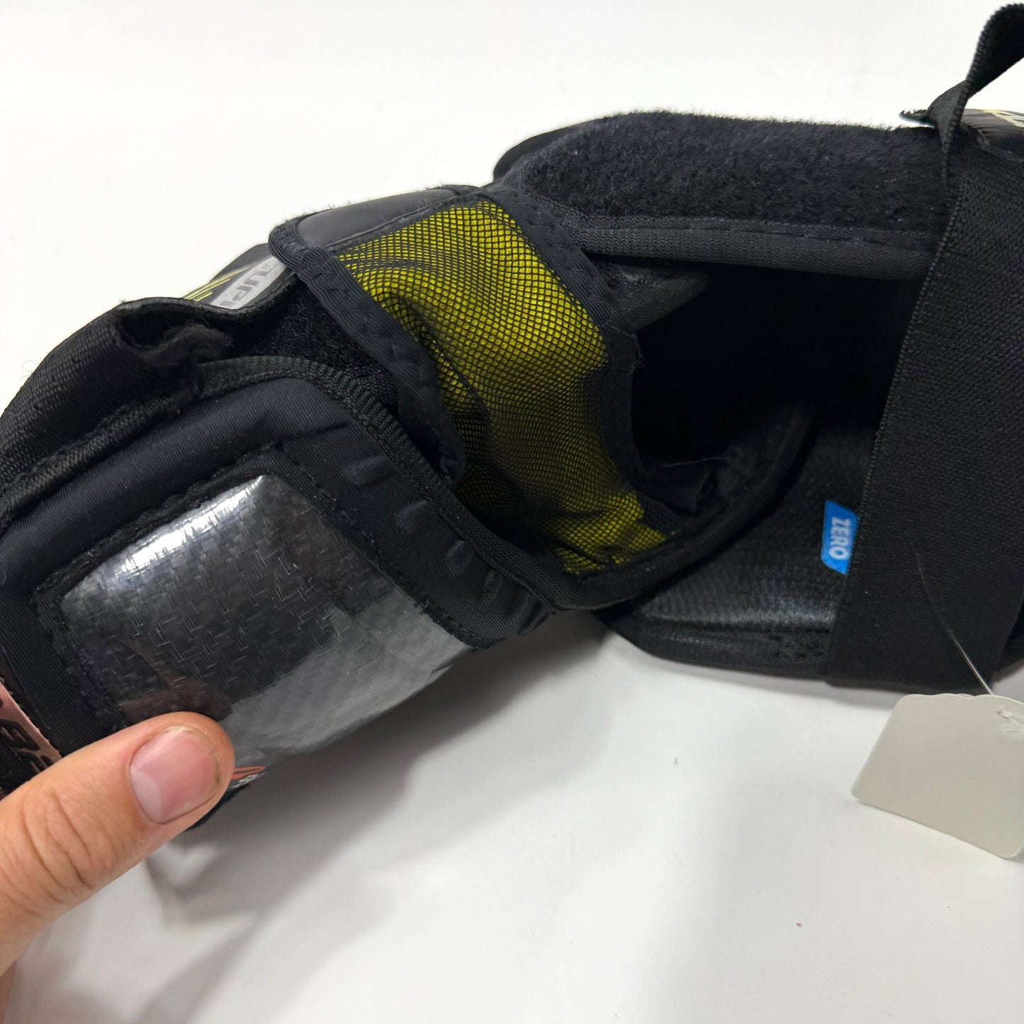 Used Bauer Supreme Mach Elbow Pads | Senior Medium | J116