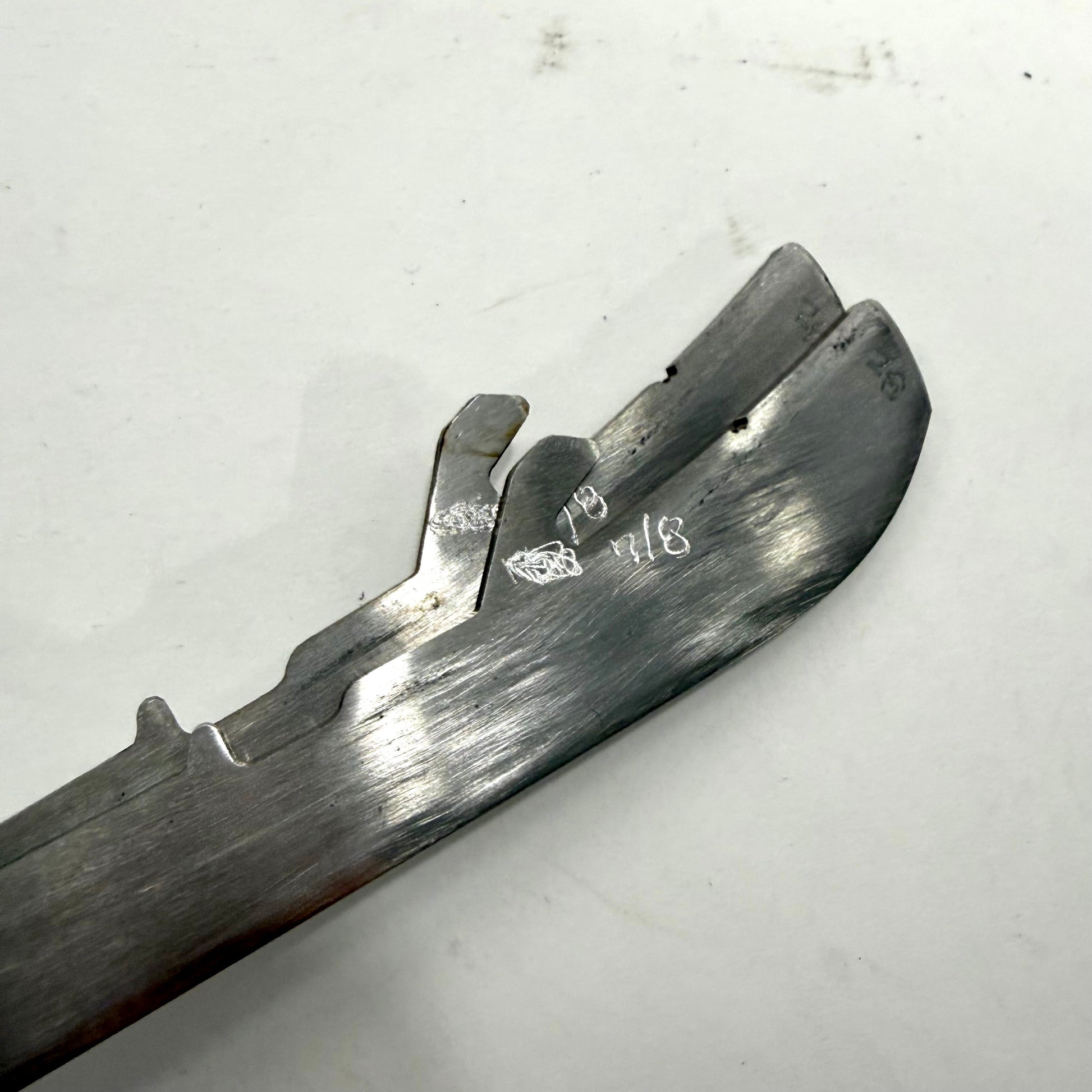 Used Bauer LS3 Steel | 272mm | #28 Chicago Blackhawks - BH339 - Top Flight Hockey