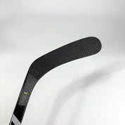 New Right Warrior Alpha LX2 | 85 Flex W90 Curve Grip | F277 - Top Flight Hockey