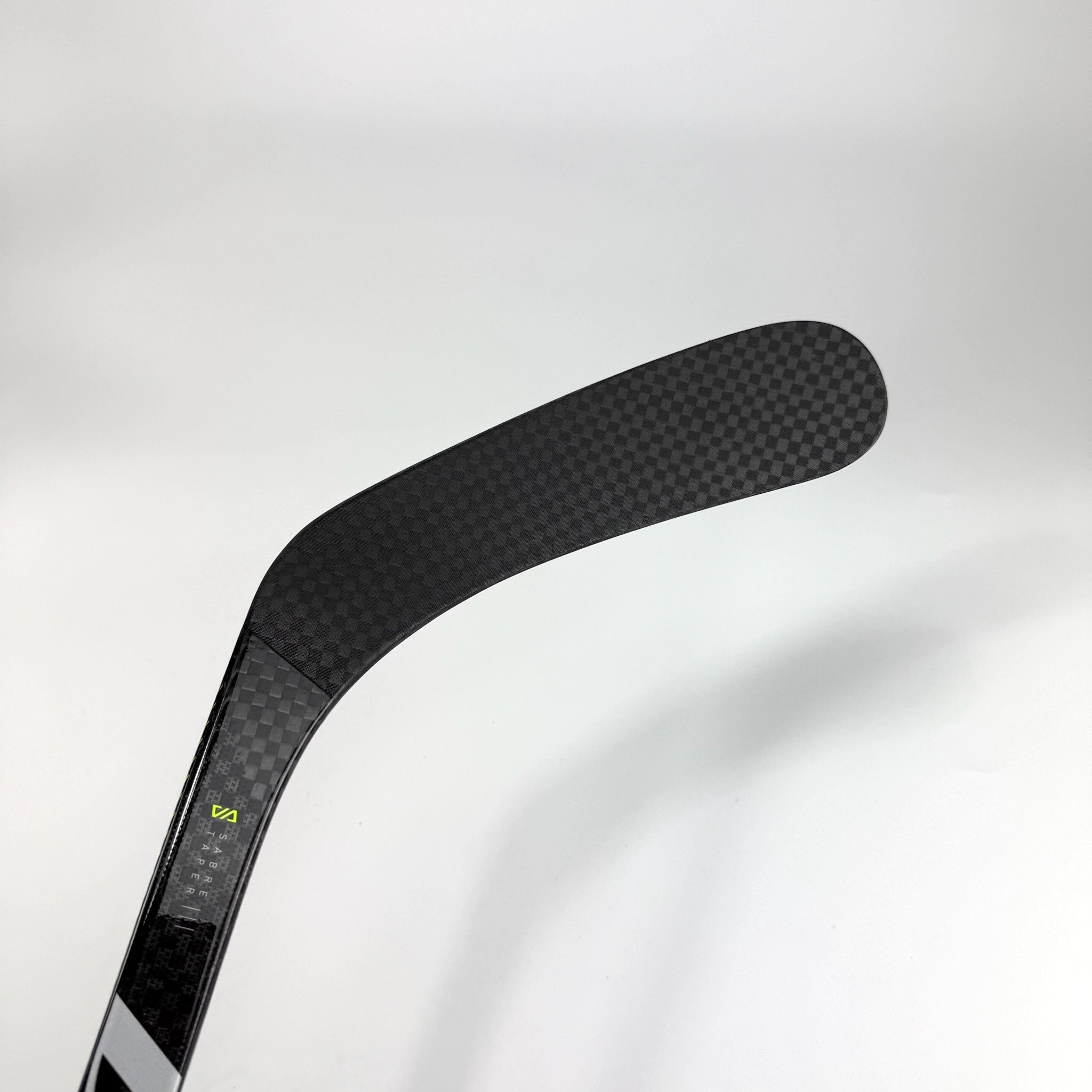 New Right Warrior Alpha LX2 | 85 Flex W90 Curve Grip | F277 - Top Flight Hockey
