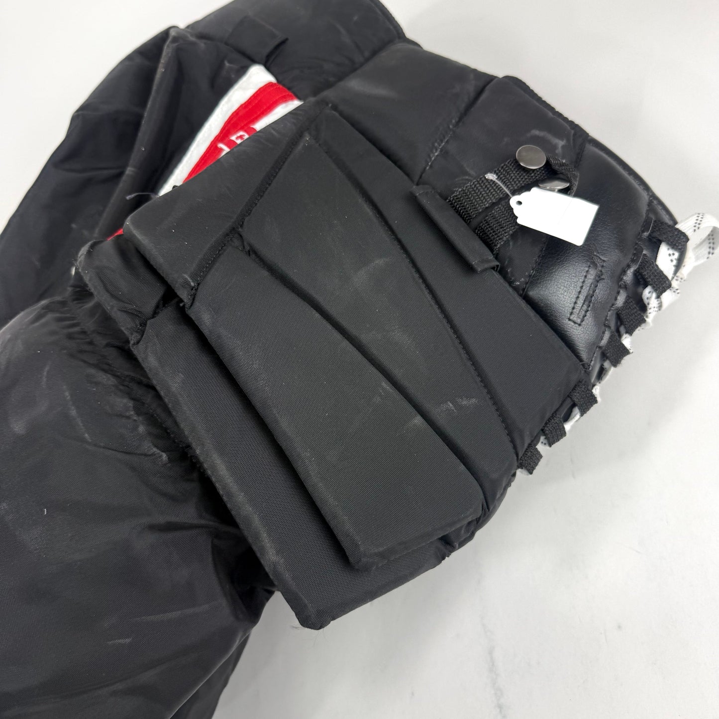 Used Chicago Blackhawks Vauighn Goalie Pants - XL - Mrázek - #L553