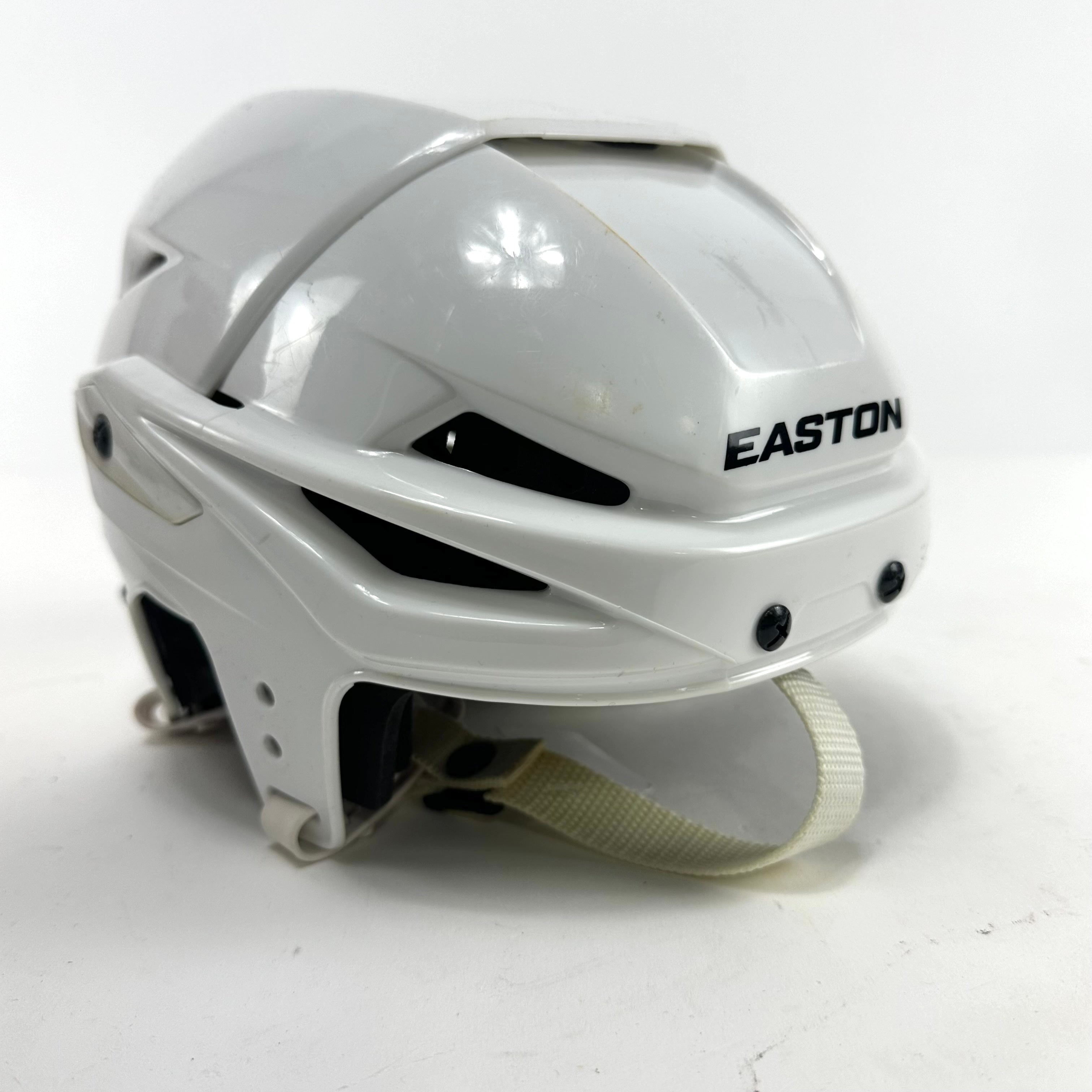 Used White Easton E400 Helmet | Medium | L324 - Top Flight Hockey