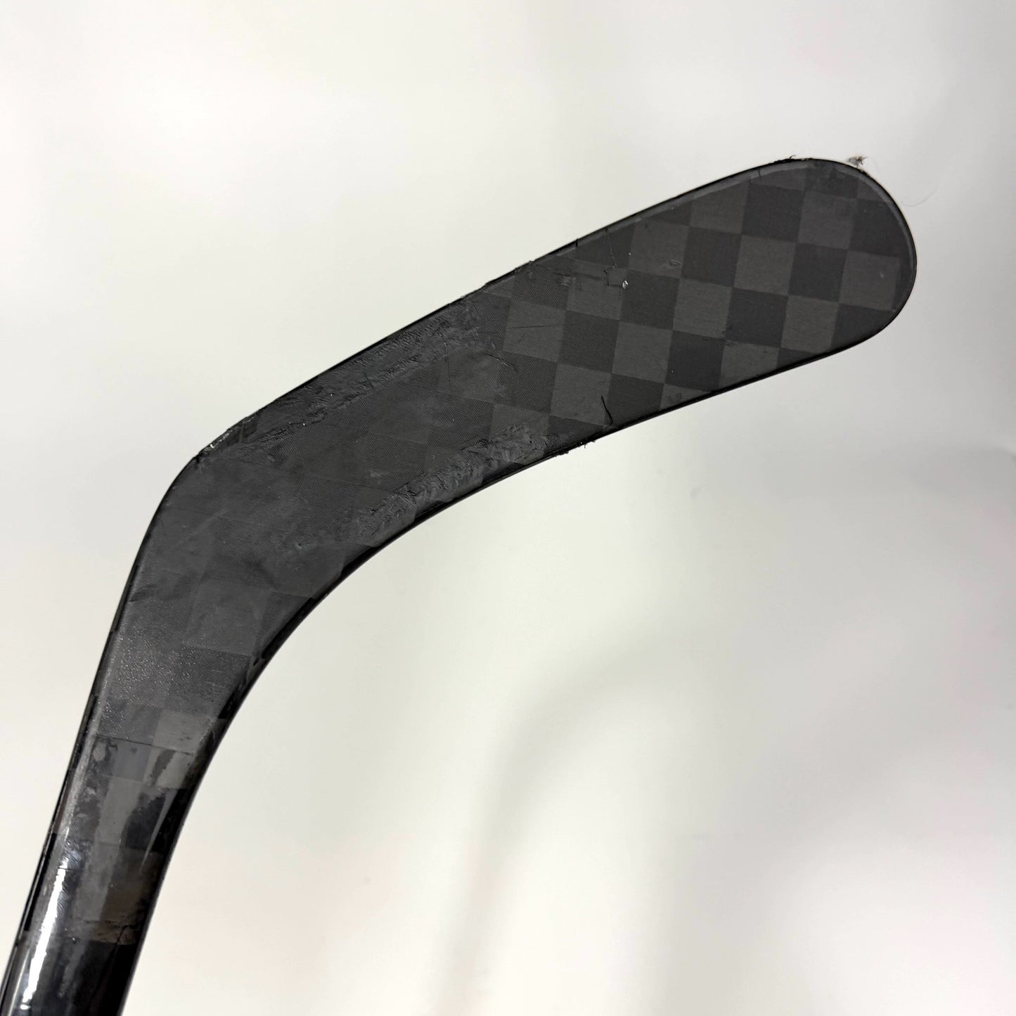 Used Right Black Bauer Vapor Flylite | 65 Flex P92 Curve Grip | AB704