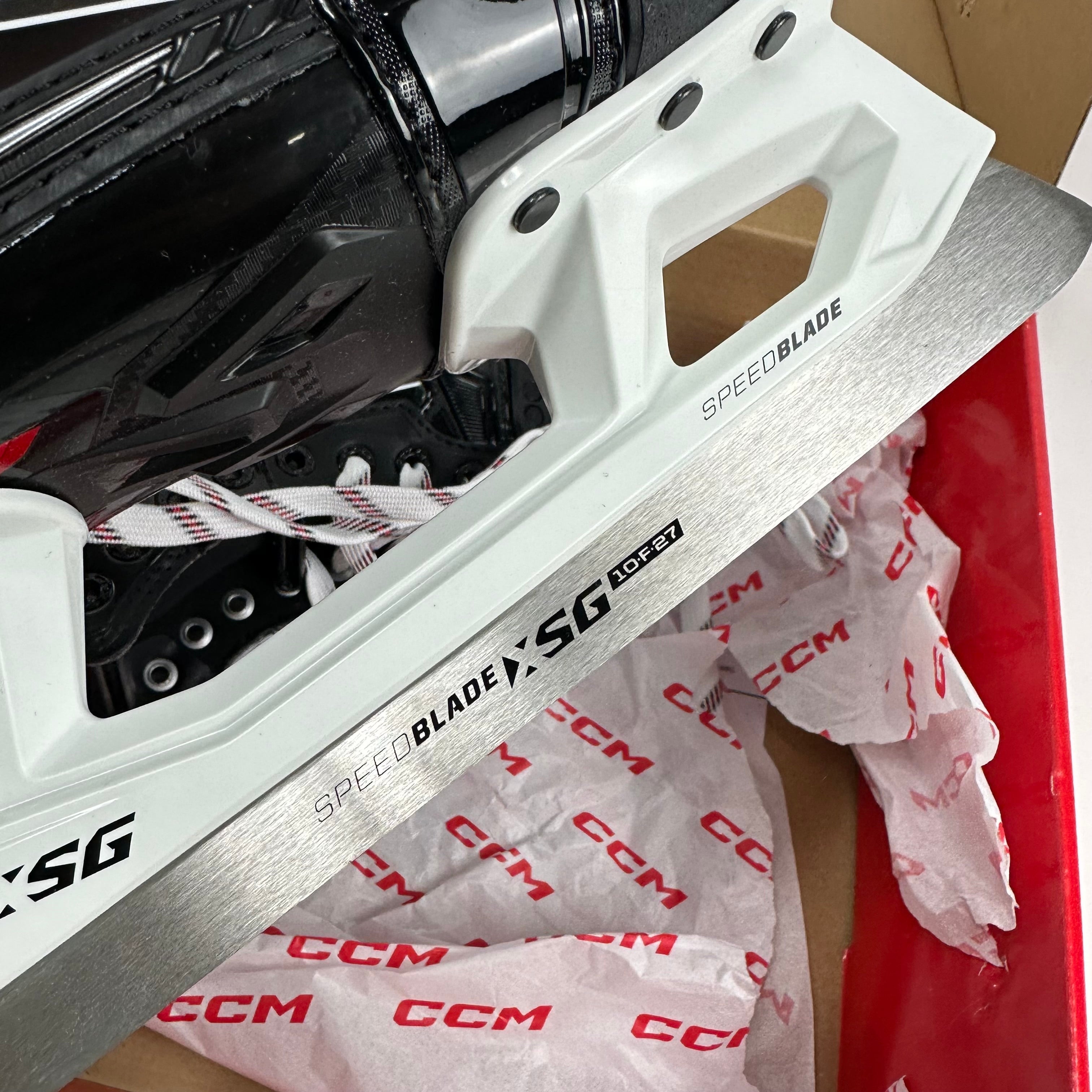 Brand New CCM Eflex 6.9 Goalie Skates - Size 2 - #K14