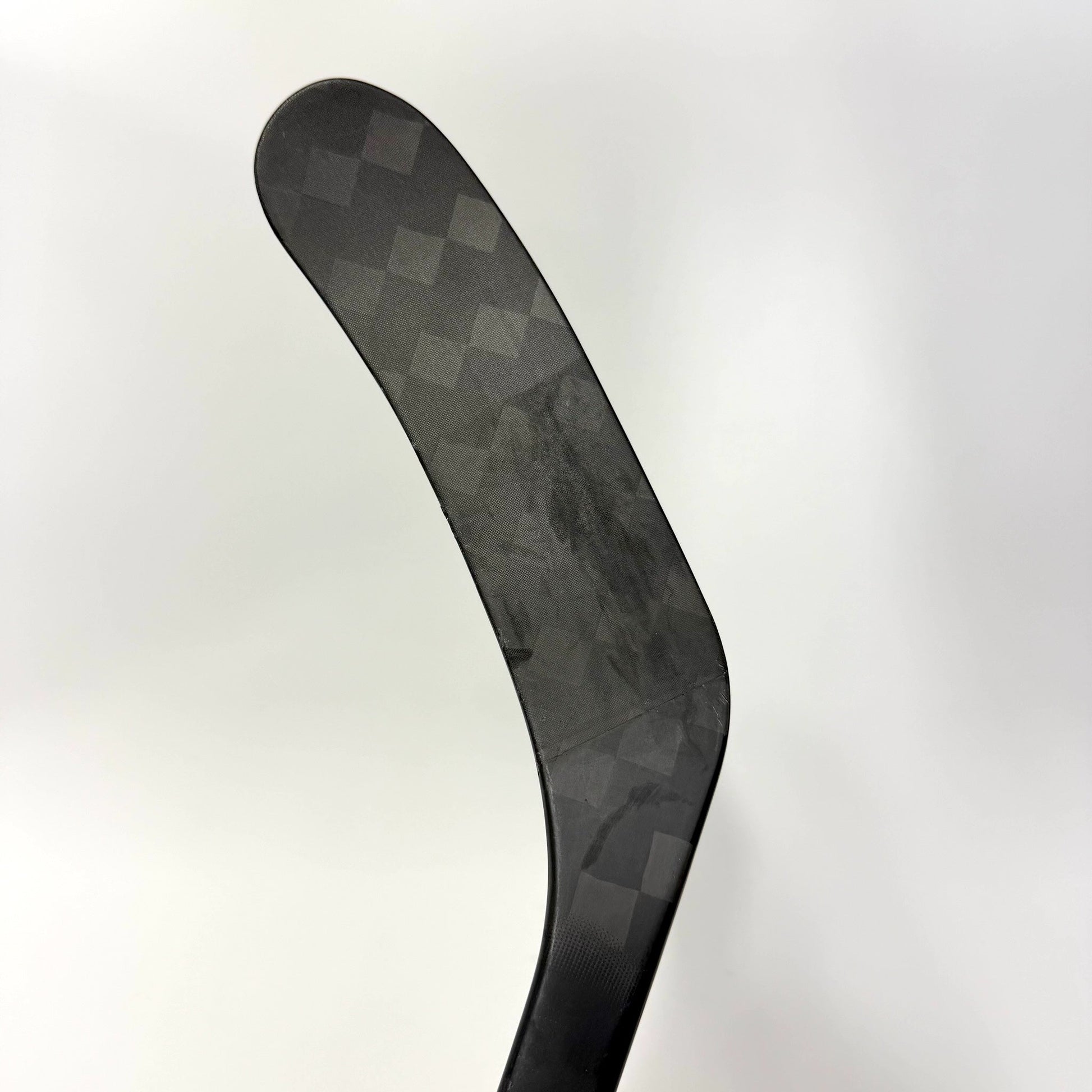 Used Left Black CCM Jetspeed FT8 Pro | 75 Flex P28M Curve Grip | AB982 - Top Flight Hockey