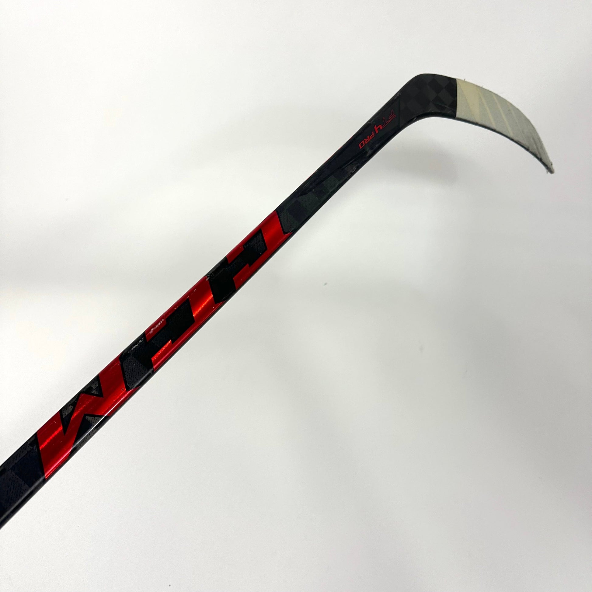 Used Left CCM Jetspeed FT4 Pro 85 Flex P28 Curve Grip | G493 - Top Flight Hockey