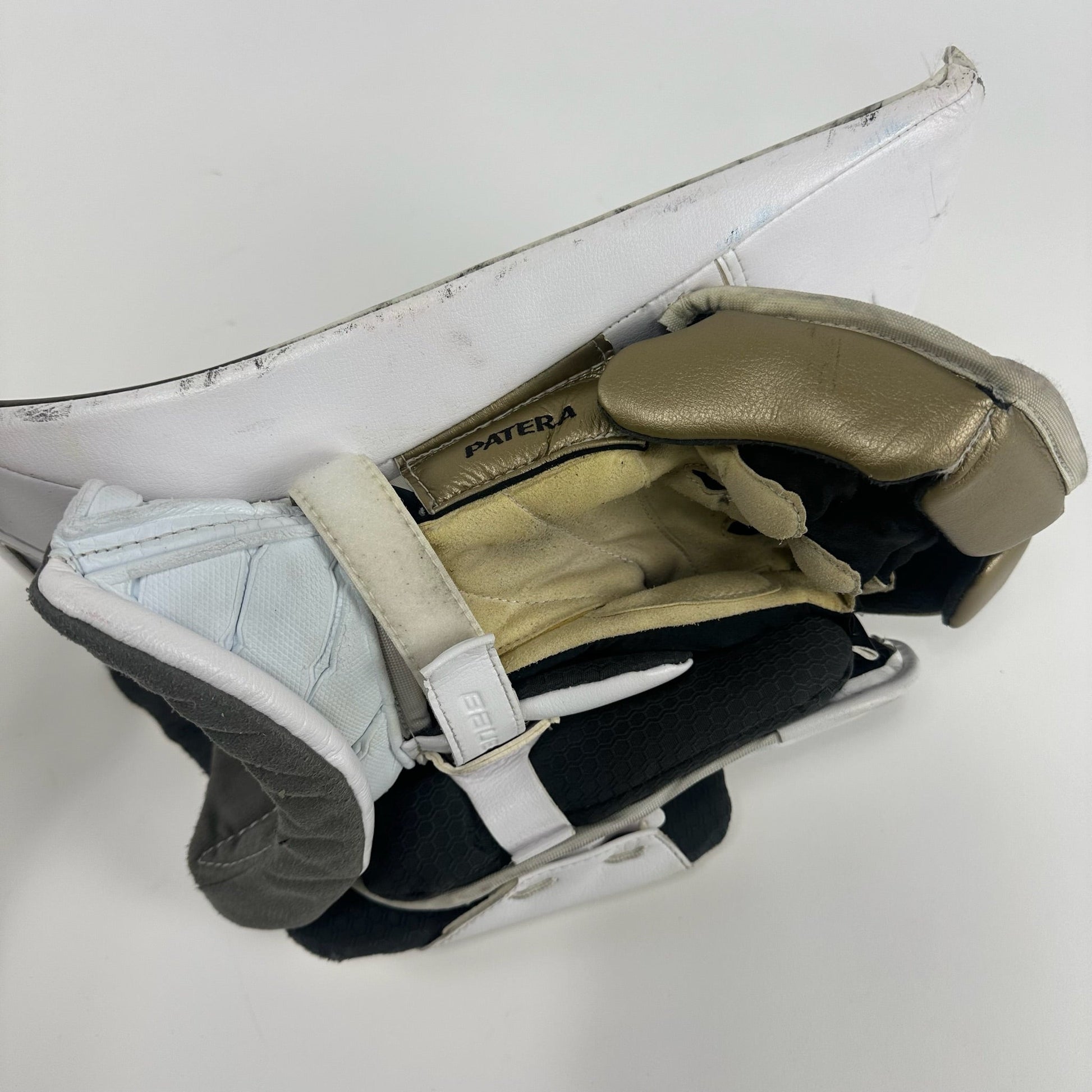 Used Vegas Knights White and Gold Bauer Supreme Mach Blocker | Patera | Regular - Top Flight Hockey