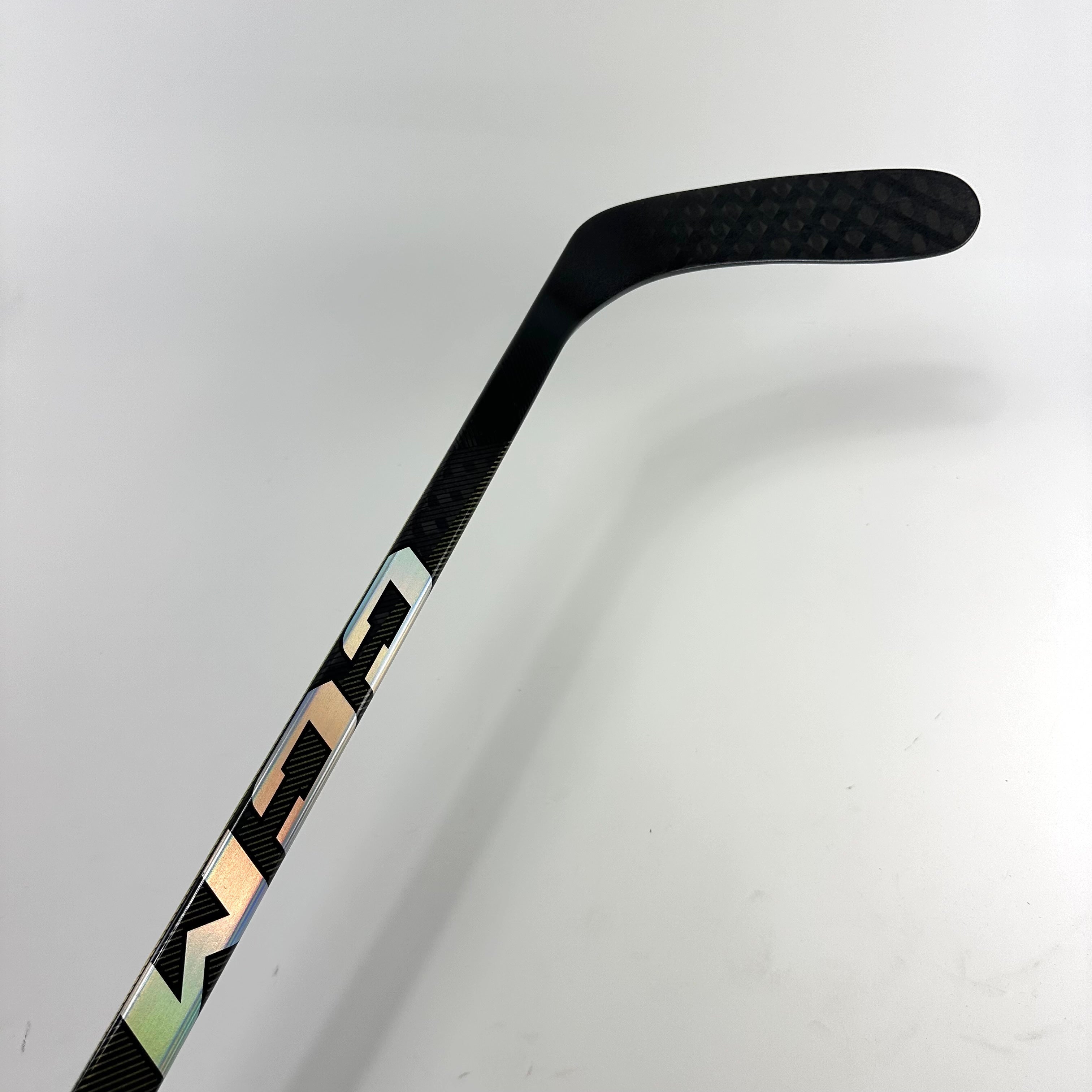 New Right CCM Tacks AS-V Pro | Custom Curve 85 Flex Grip | Rakell | M602