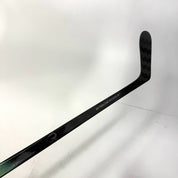 New Left CCM Ribcor Trigger 10 Pro | 65 Flex P28 Curve Grip | J229