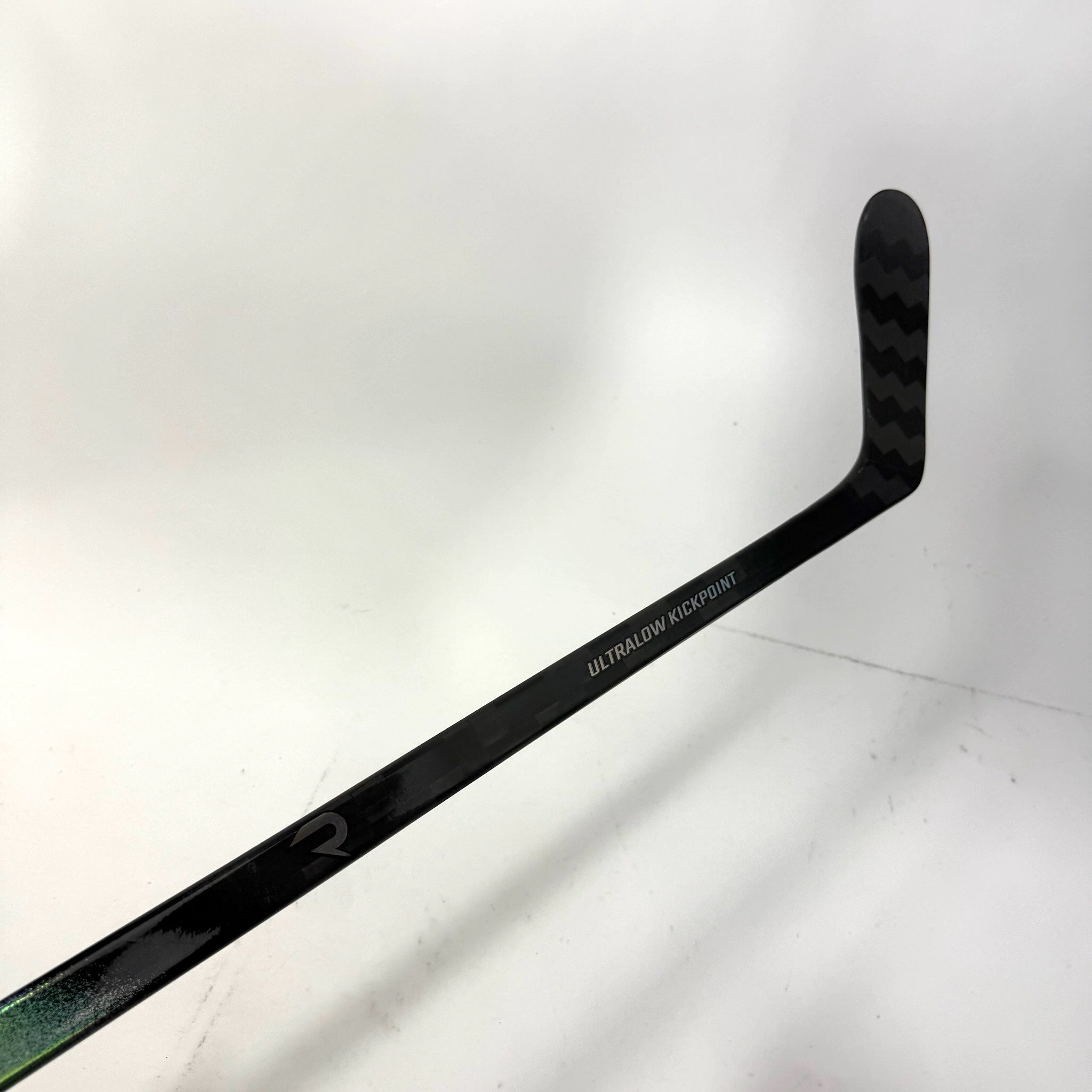 New Left CCM Ribcor Trigger 10 Pro | 65 Flex P28 Curve Grip | J229