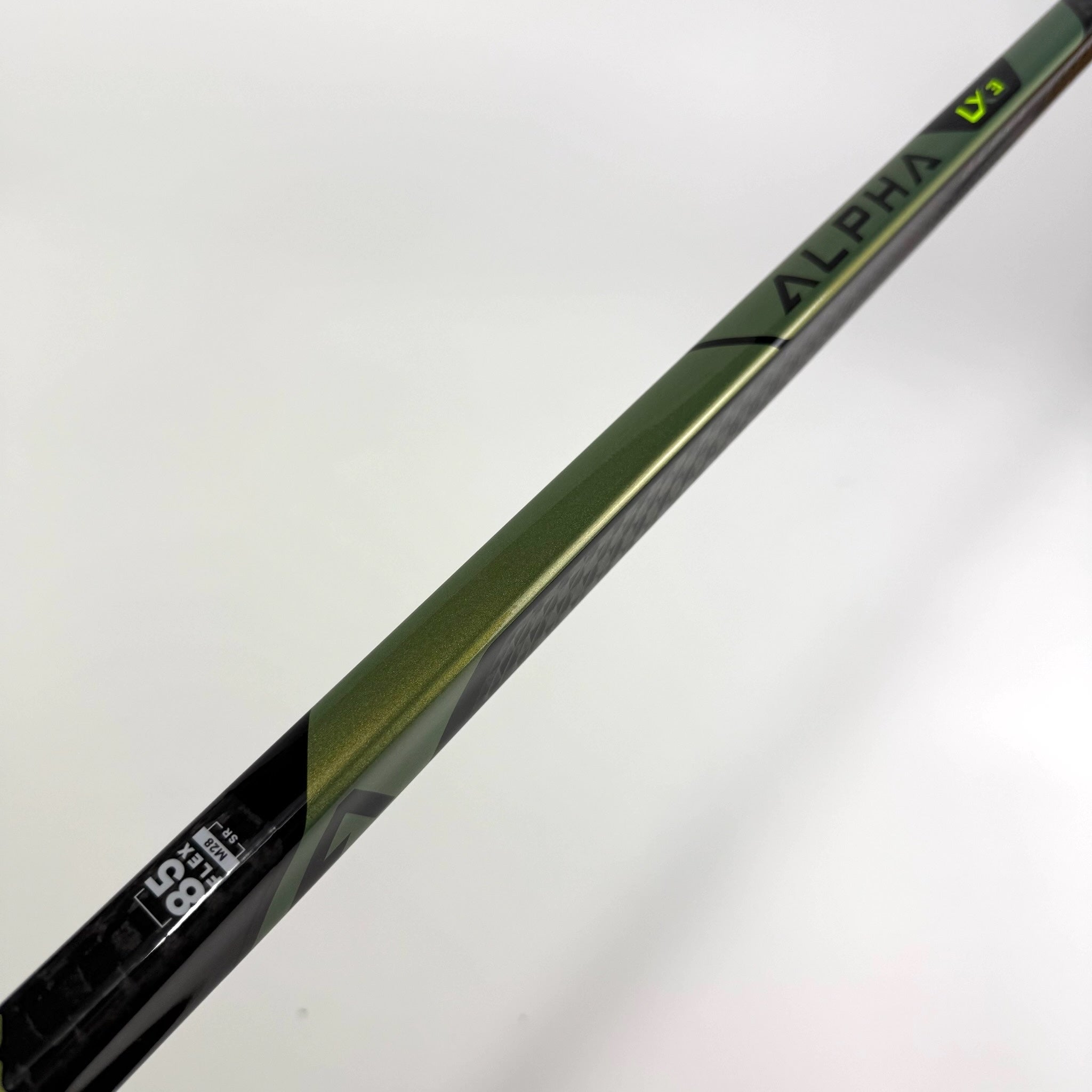 New Right Warrior Alpha LX3 | 85 Flex M28 Curve Grip | E384 - Top Flight Hockey