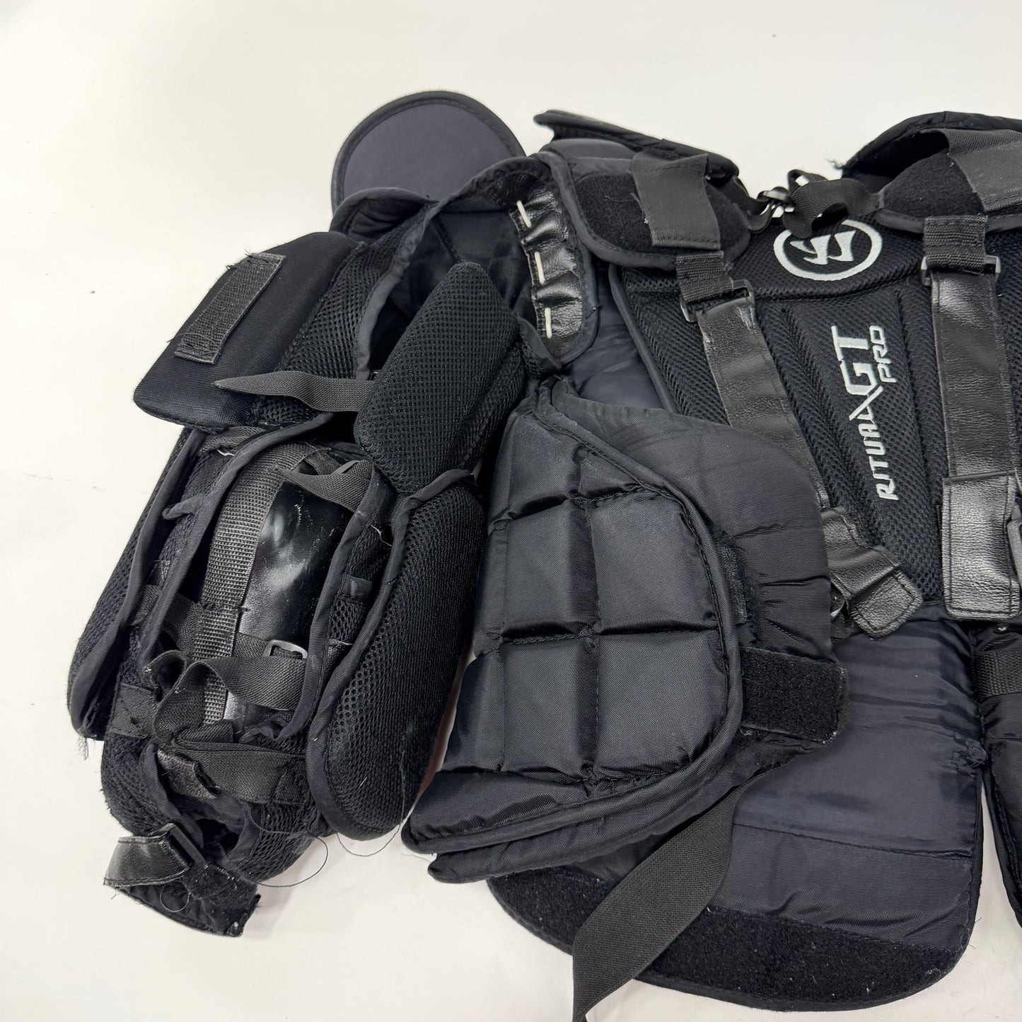 Used Warrior Ritual GT Pro Goalie Chest Protector | Senior Small | AB530
