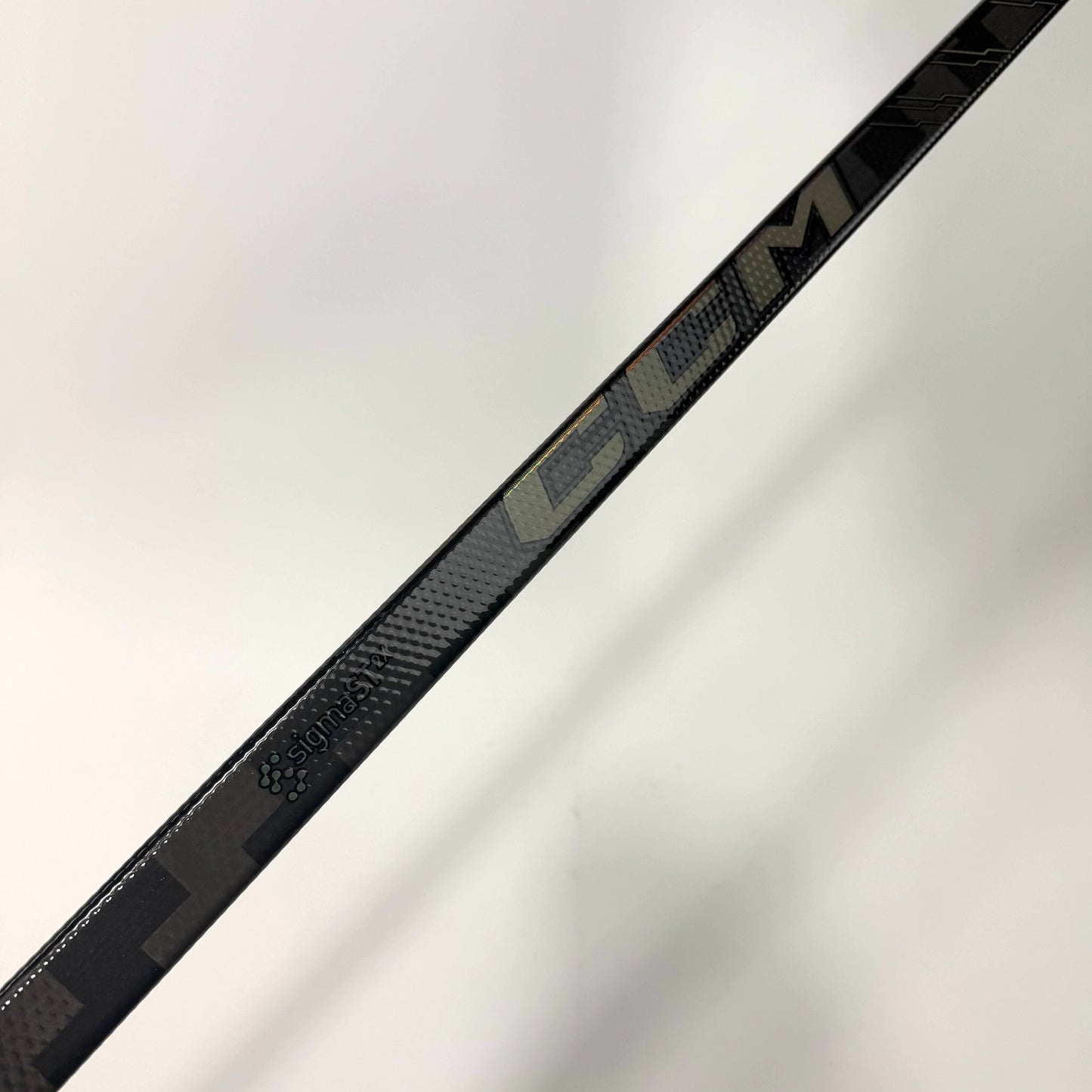 New Right CCM Tacks XF Ghost | 85 Flex P90T Curve Grip | AB972 - Top Flight Hockey