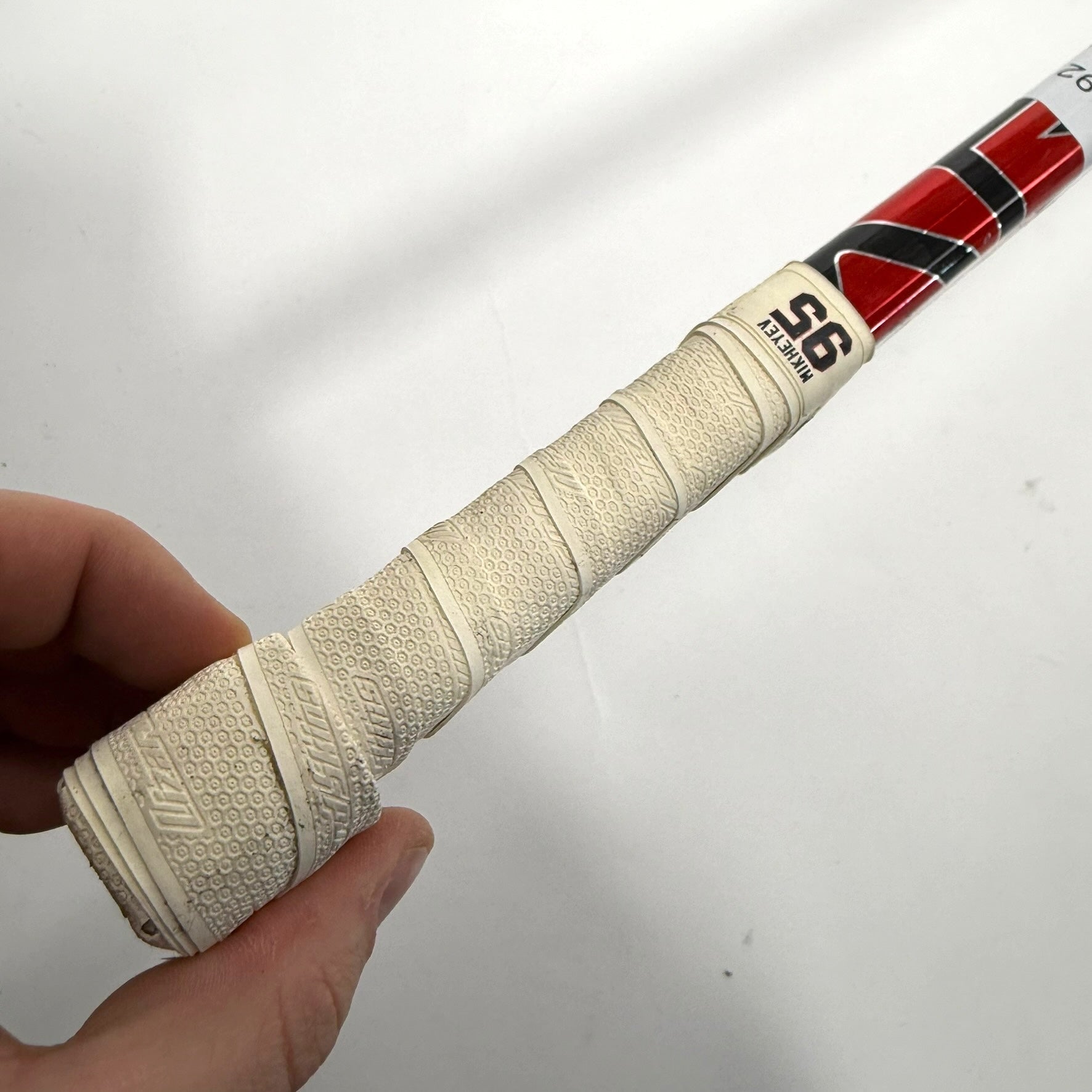 Used Left Red Bauer Vapor Hyperlite 2 | 87 Flex P28 Curve Grip | Ilya Mikheyev | BH192 - Top Flight Hockey