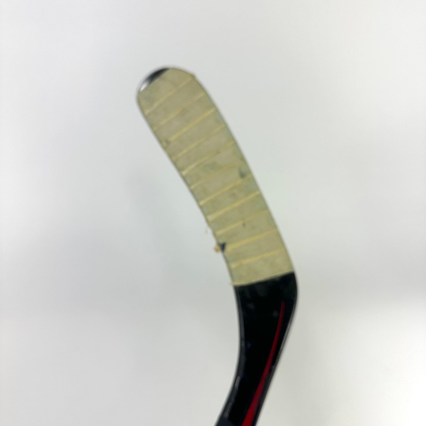 Used Left Easton Synergy HTX | 85? Flex P92 Curve Grip | Regin | L460 - Top Flight Hockey