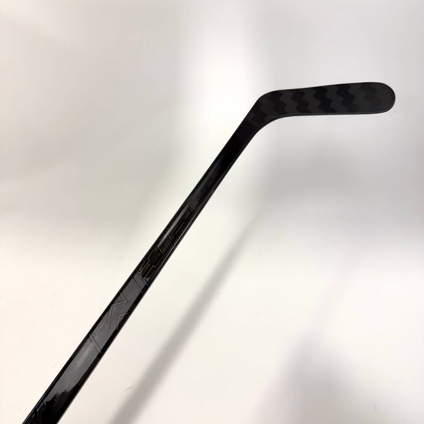 New Right CCM Tacks XF Ghost | 80 Flex P90TM Grip | AB914