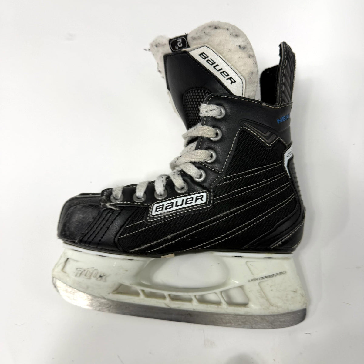 Used Bauer Nexus 4000 Skates | Size 2 R | AB792