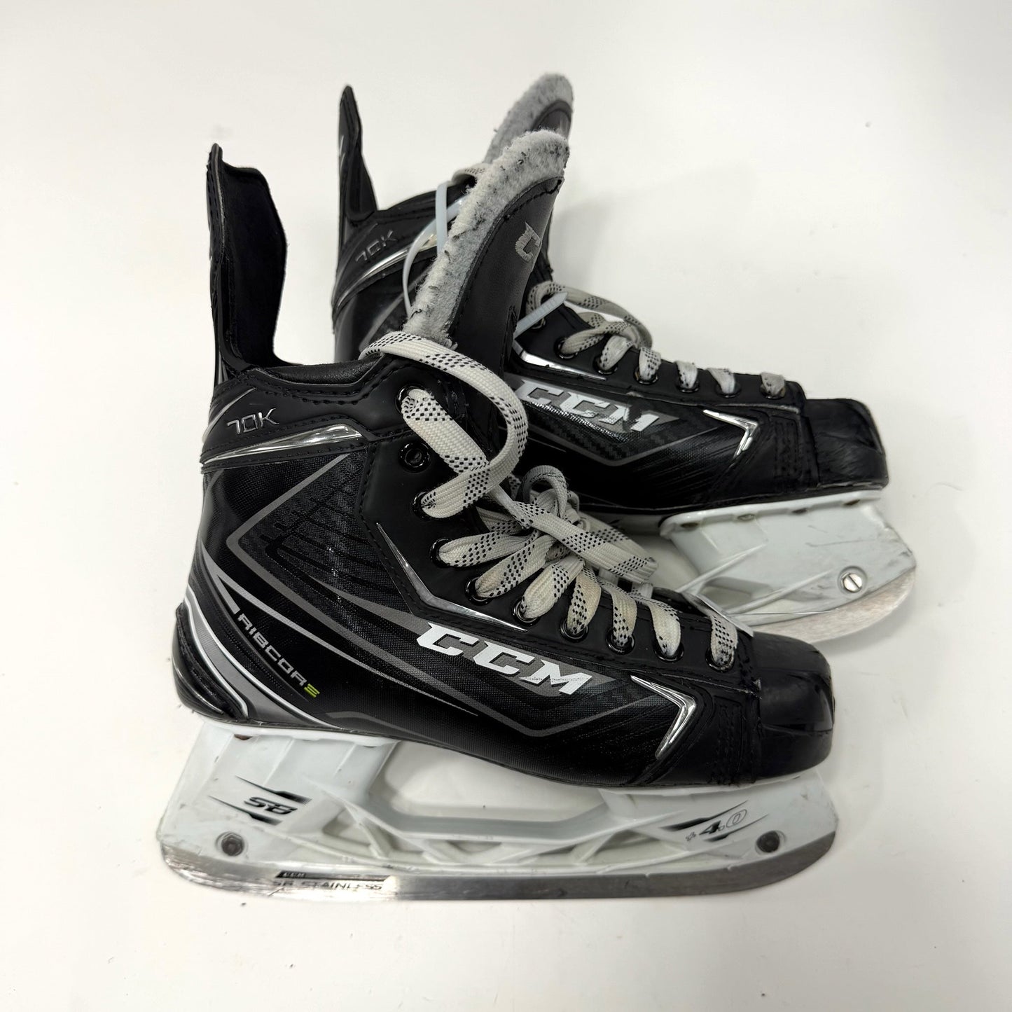 Used CCM Ribcor 70K Skates | Size 7 D | AB784