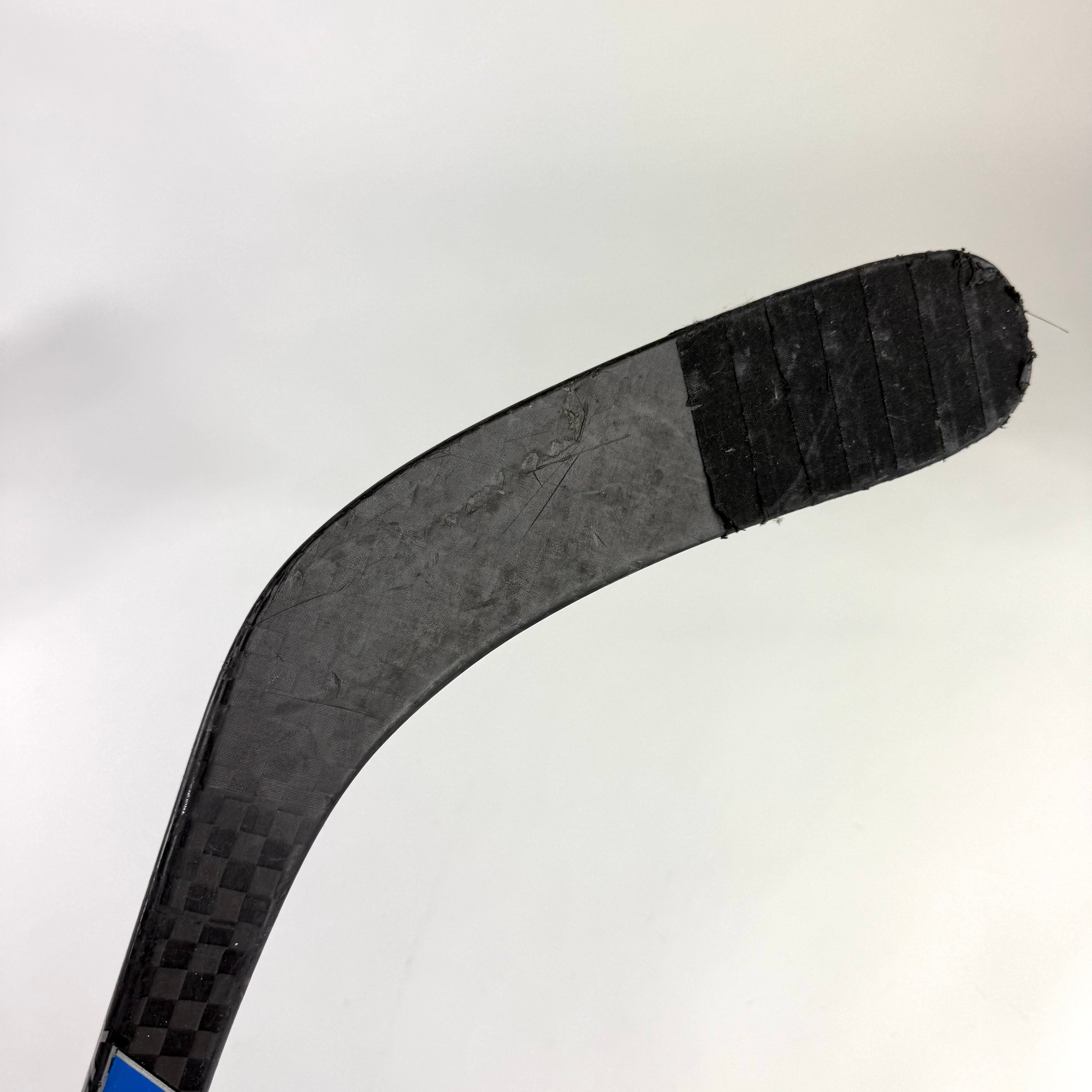 Used Right Bauer Nexus Team | 87 Flex P88 Curve Grip | E726 - Top Flight Hockey