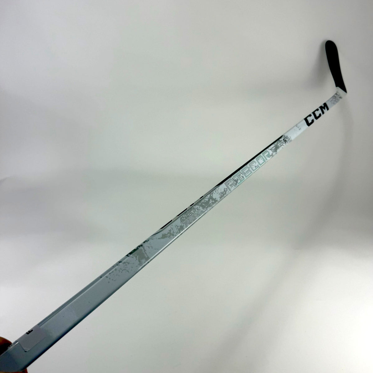 New Left White CCM RIbcor Trigger 9 Pro | 85 Flex P92M Curve Grip | F292 - Top Flight Hockey