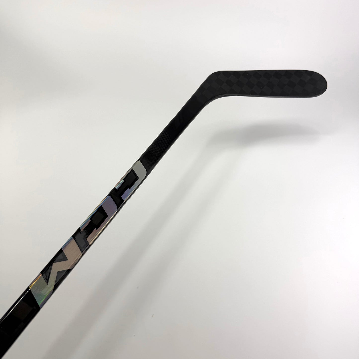 New Right CCM Tacks XF Pro | 85 Flex P28M Curve Grip | #A437