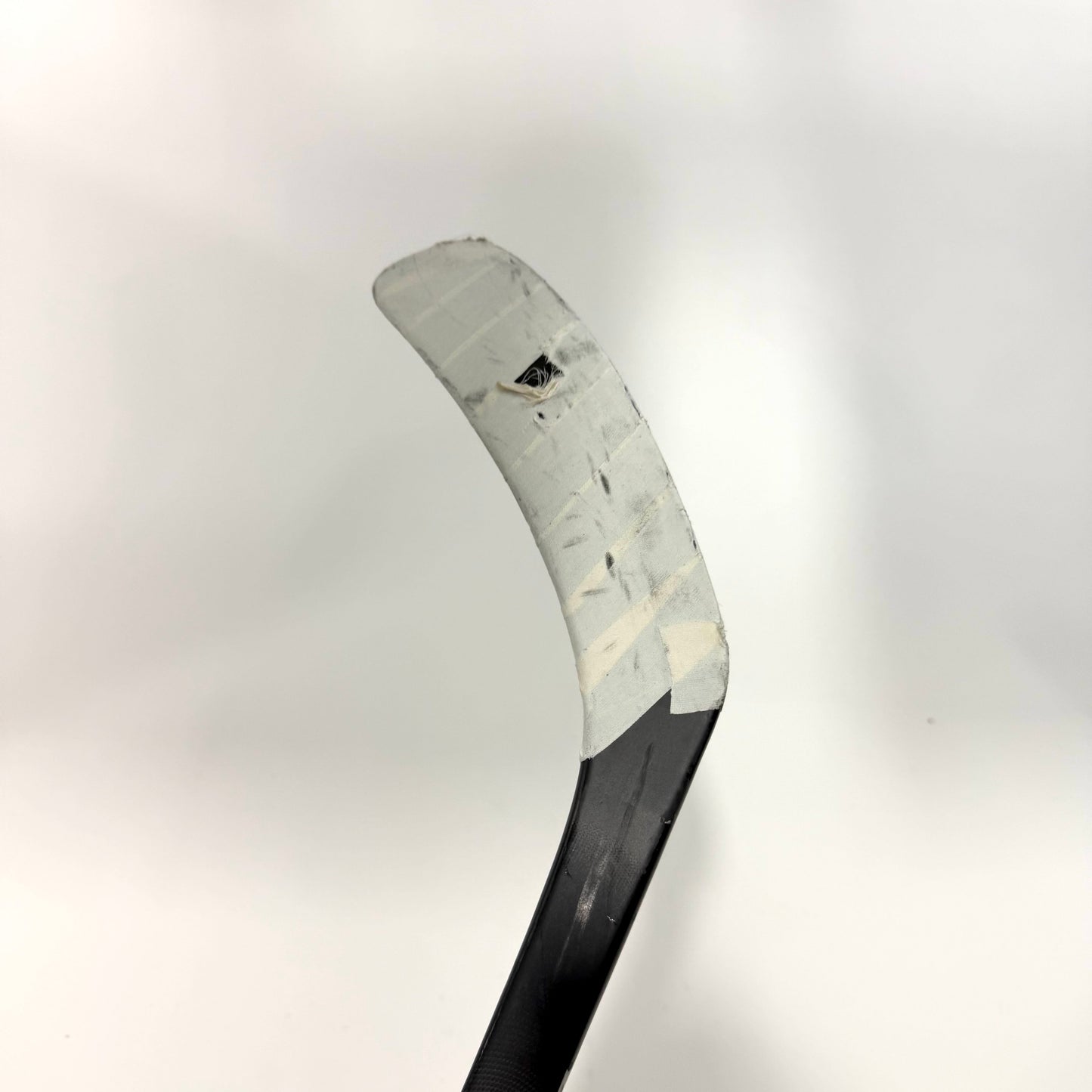 Used Right Blue CCM Jetspeed FT8 Pro | 85 Flex P92 Curve Grip | AB952