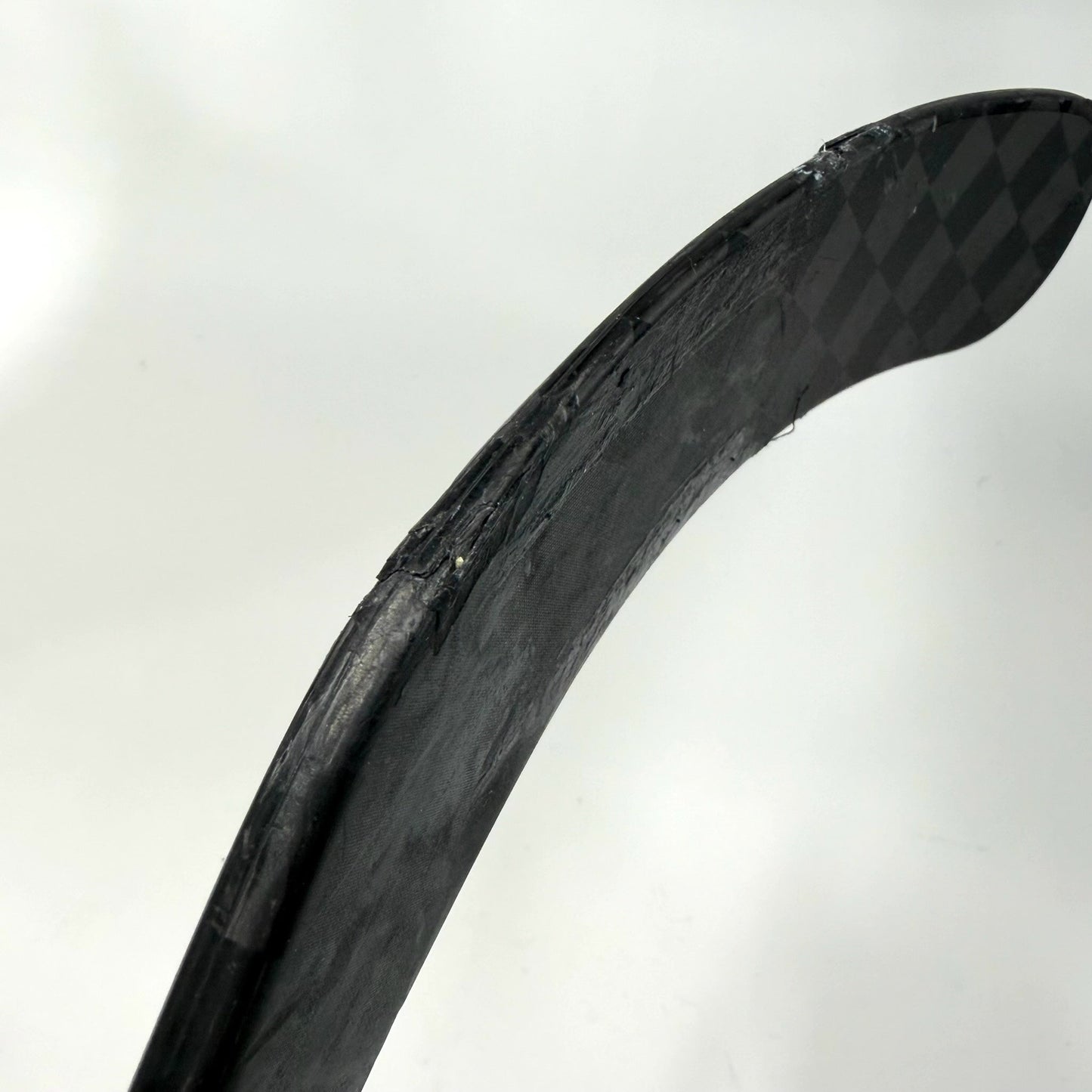Used Right Black Bauer Vapor Flylite | 65 Flex P92 Curve Grip | AB704