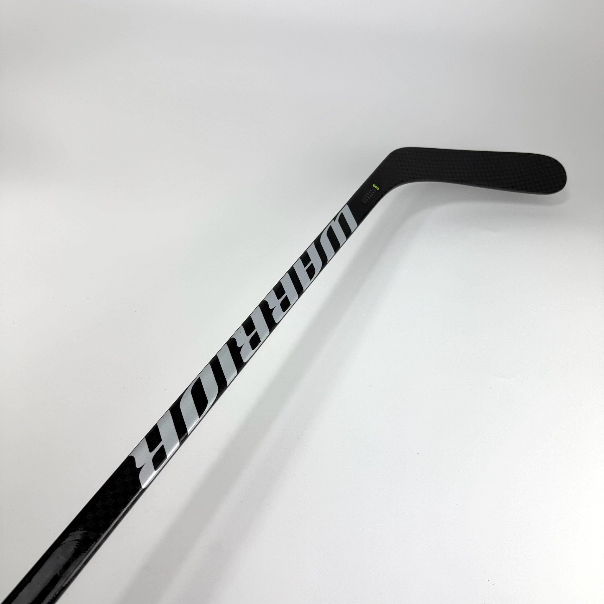 New Right Warrior Alpha LX2 | 85 Flex W90 Curve Grip | F277 - Top Flight Hockey