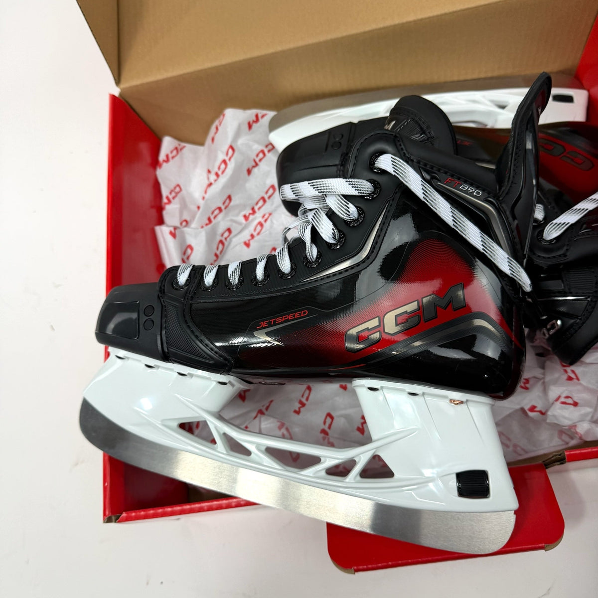 New CCM Jetspeed FT890 Skates | 7.5 R | AB106 - Top Flight Hockey