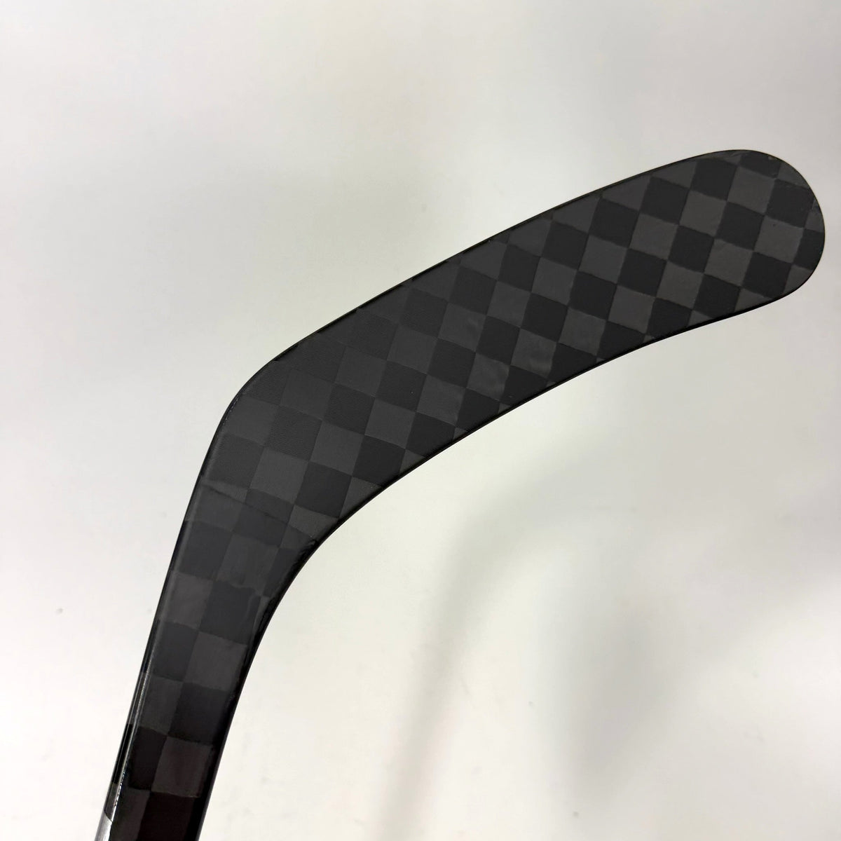 New Right HSM Pro Blackout Extra Lite | 75 Flex P92M Curve Grip | AB431 - Top Flight Hockey