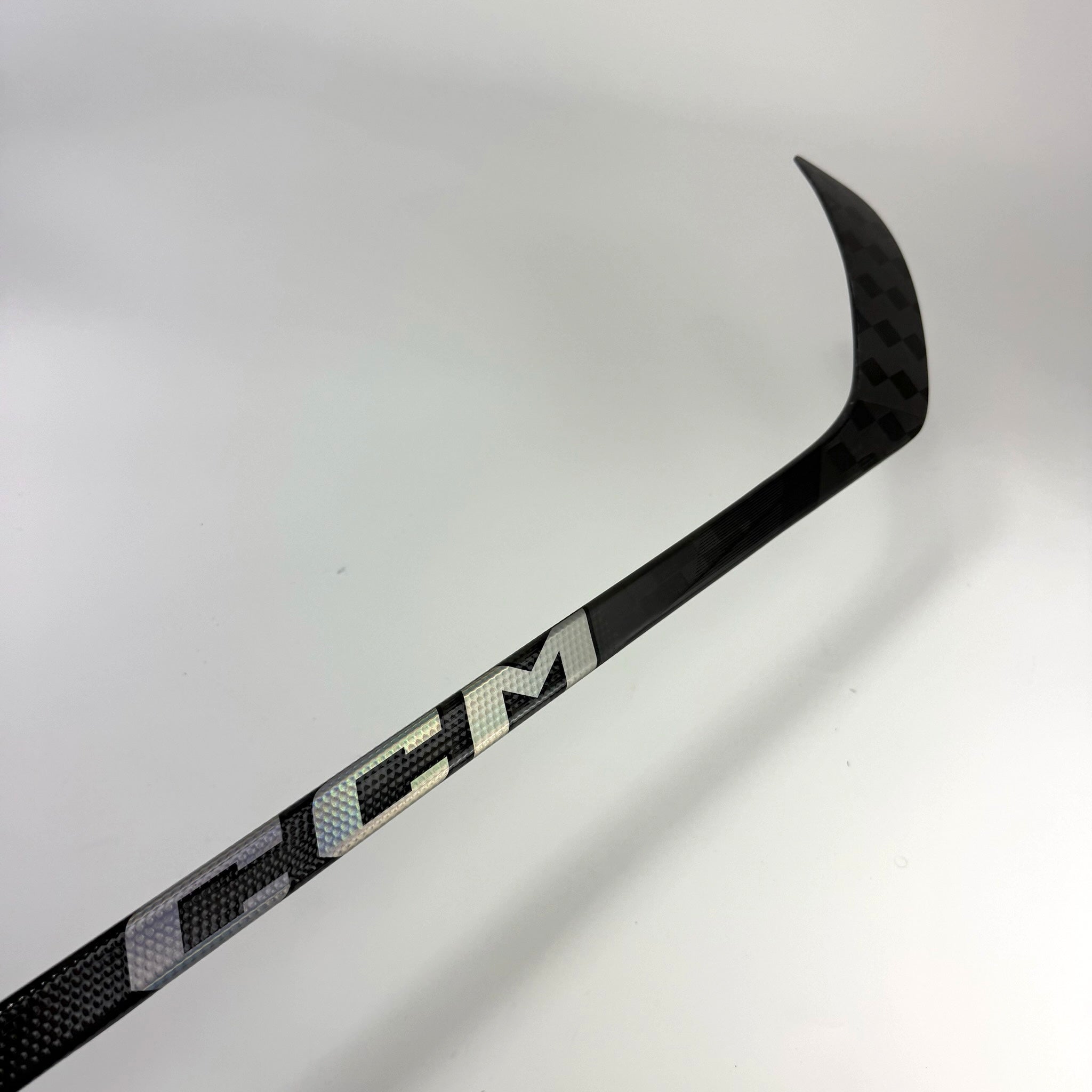New Right Black CCM Jetspeed FT7 Pro | 85 Flex P28 Curve Grip | F420