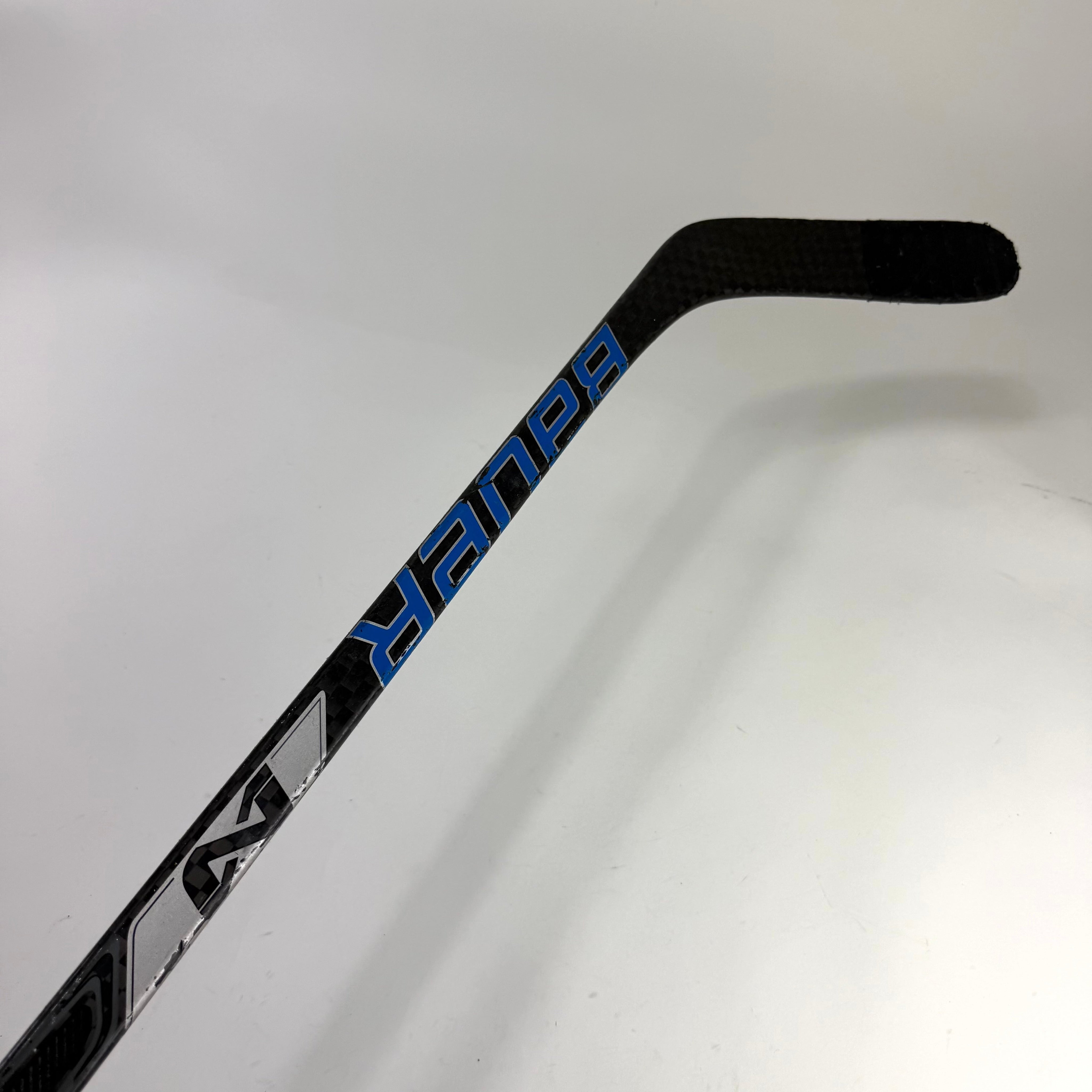 Used Right Bauer Nexus Team | 87 Flex P88 Curve Grip | E726 - Top Flight Hockey