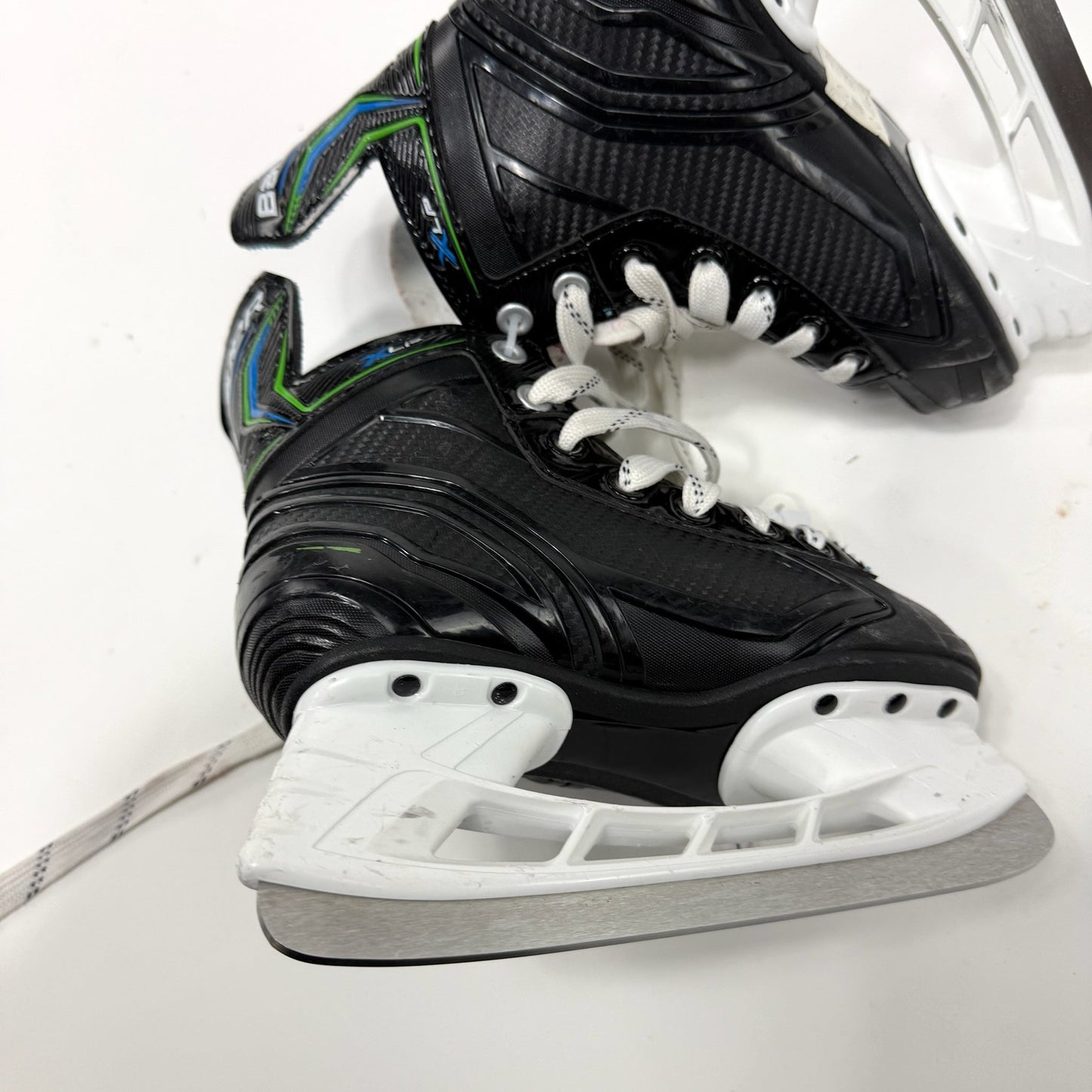 Used Bauer XLP Skates | Youth 12? | J140