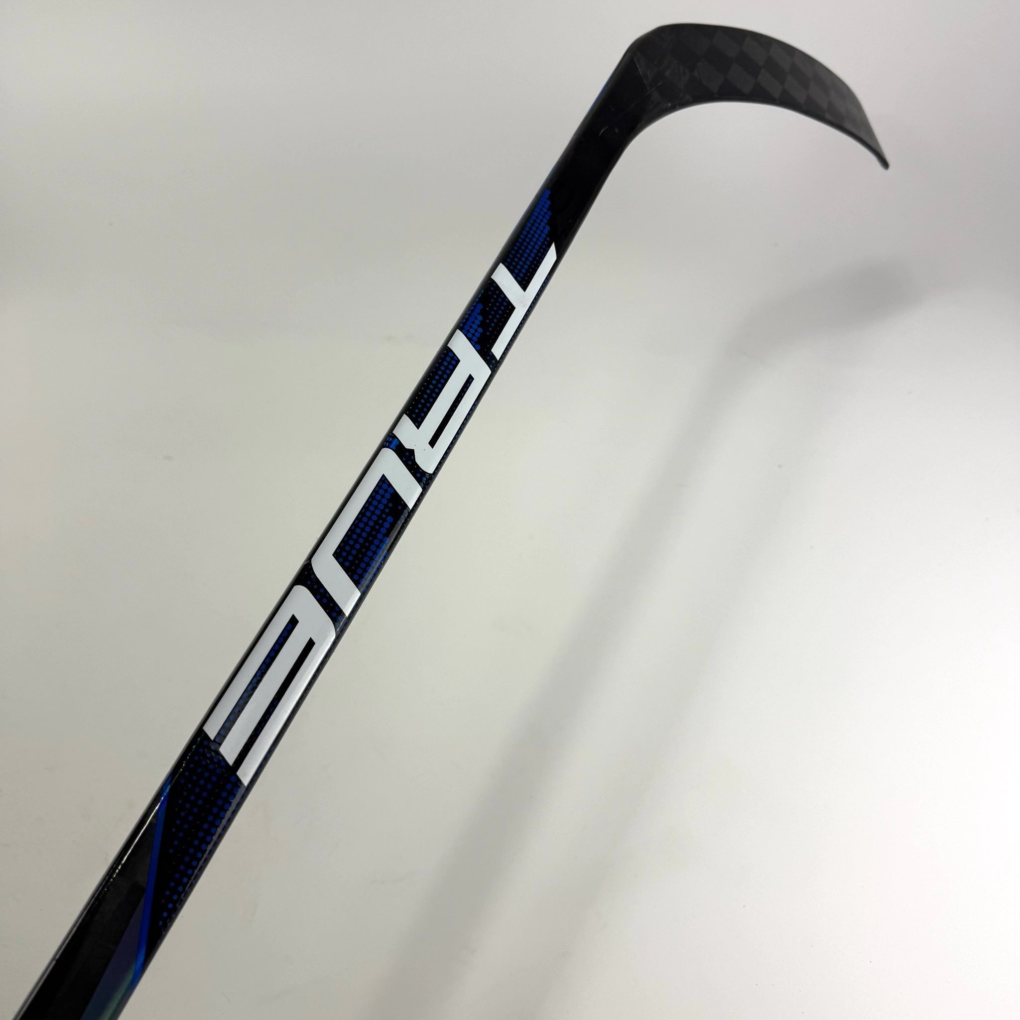 New Blue True HZRDUS 9X4 | 80 Flex Custom Toe Curve Grip | Joseph | D226 - Top Flight Hockey