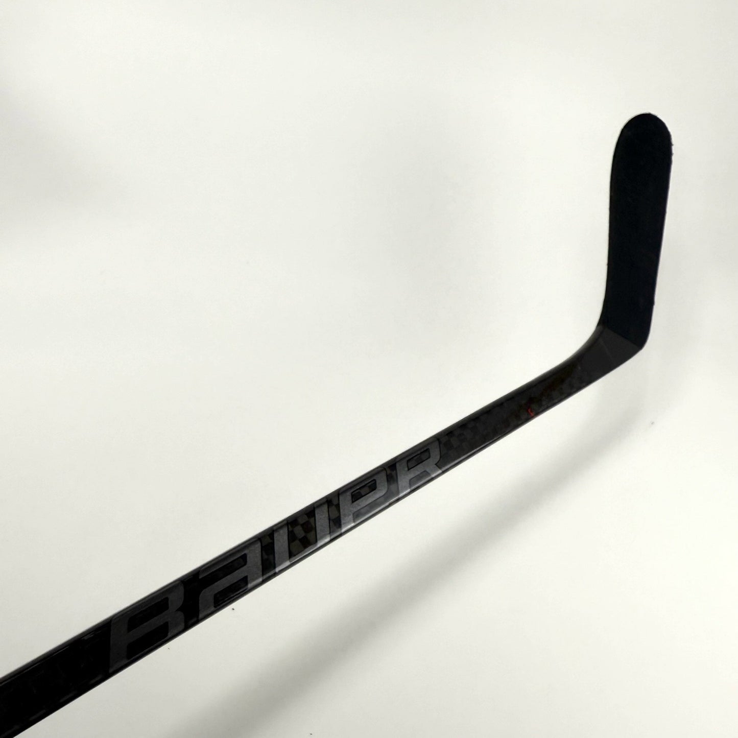 Used Left Bauer Vapor Hyperlite | 77 Flex Kucherov Curve Grip | Kucherov | U436