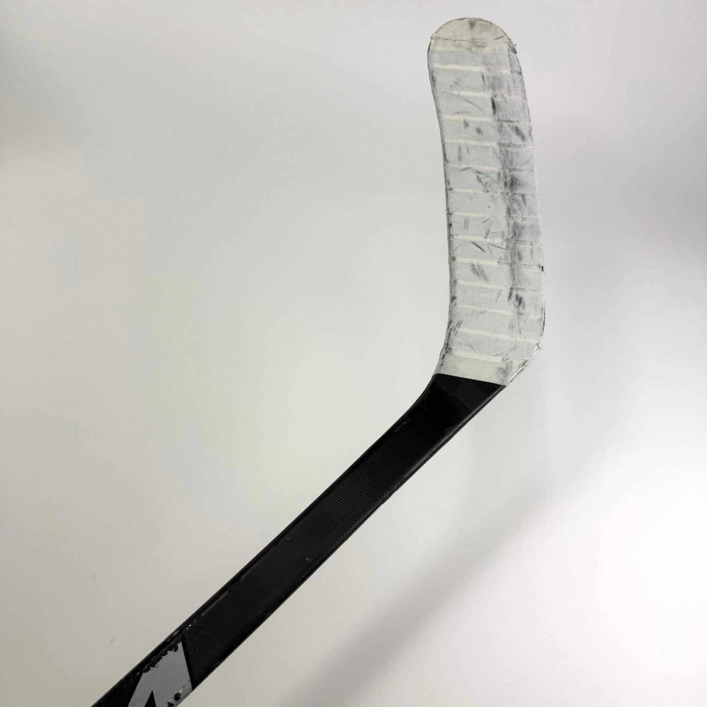 Used Left Black CCM Jetpseed FT8 Pro | 85 Flex P92M Curve Grip | A481 - Top Flight Hockey