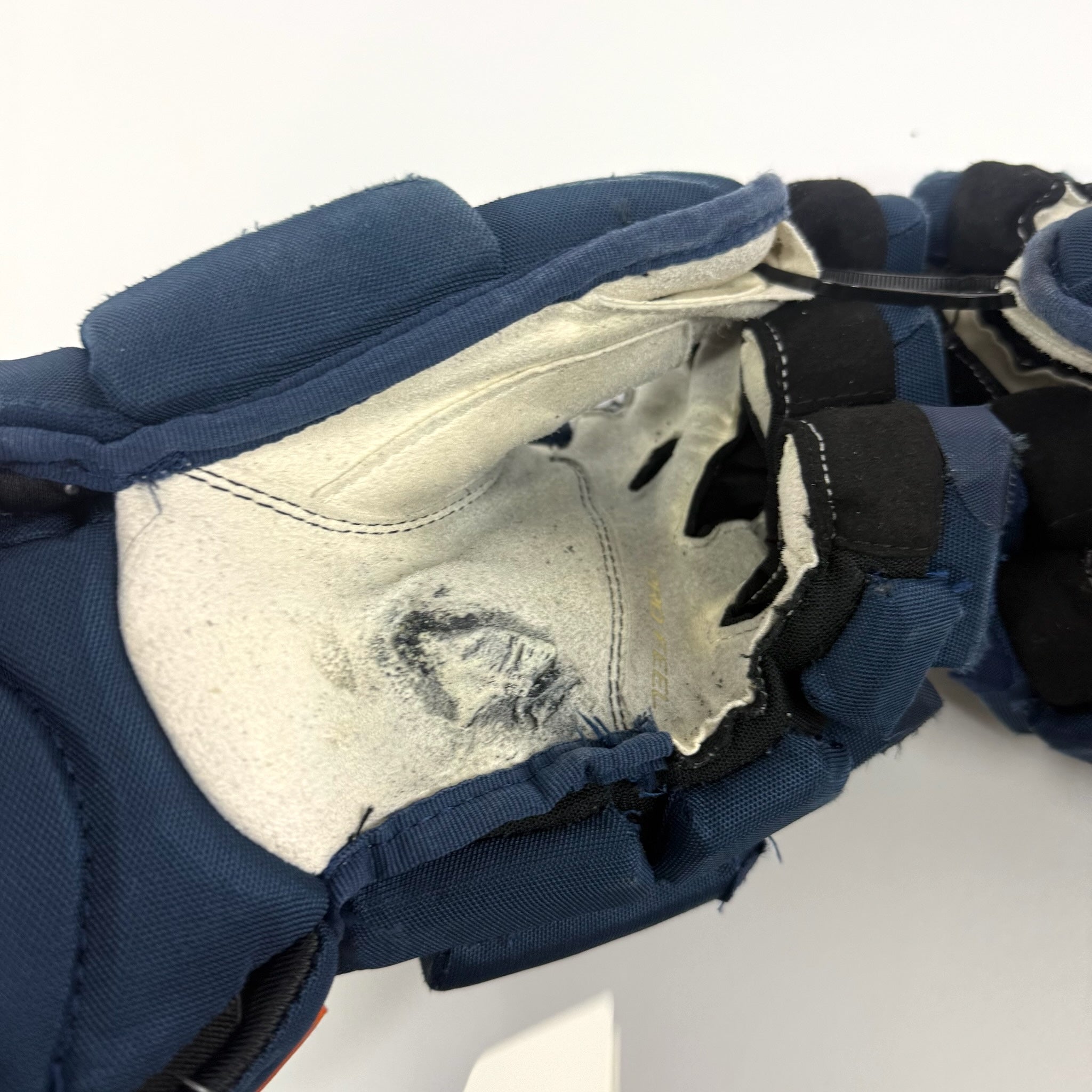 Used Navy CCM Jetspeed Pro Gloves | 15" | D380
