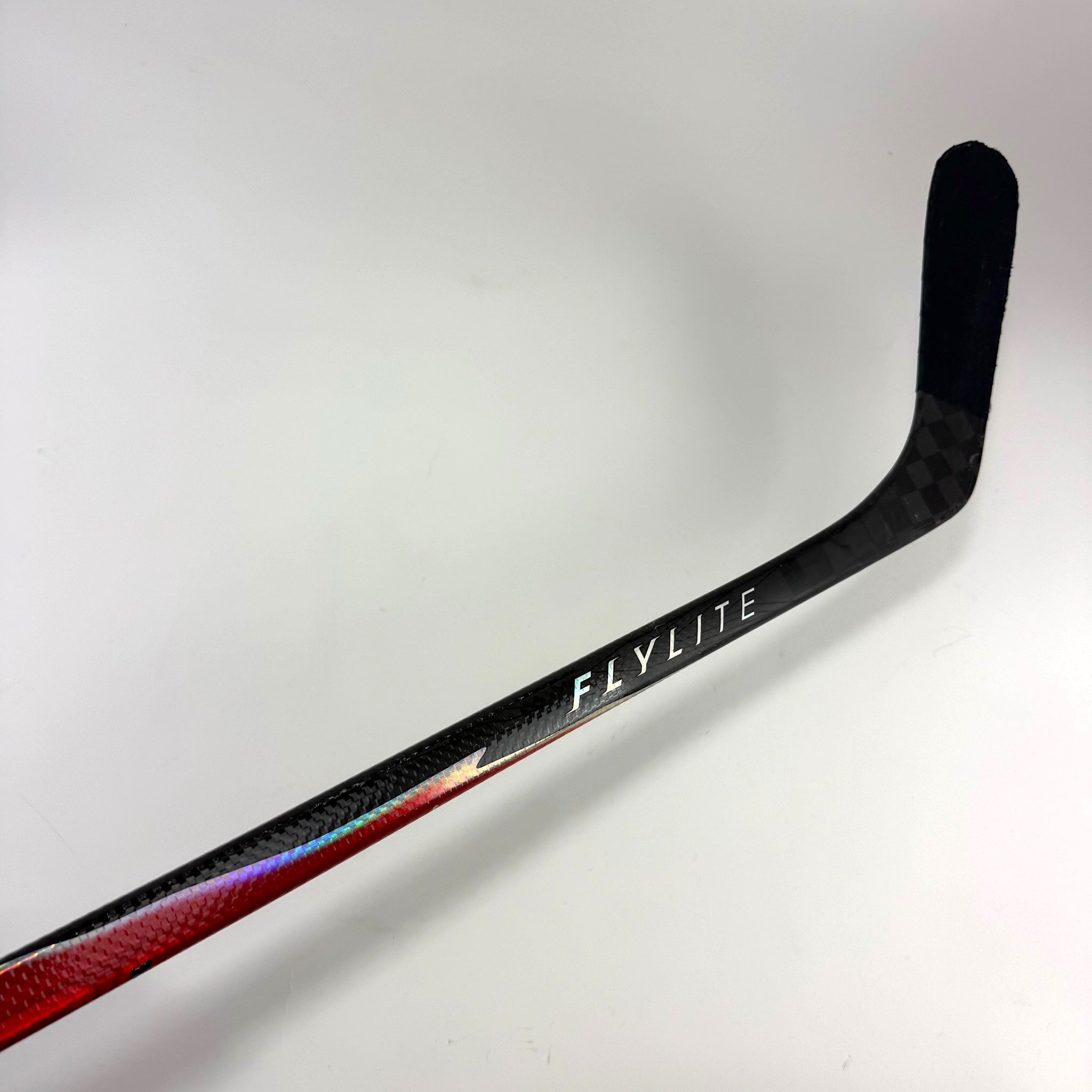 Used Left Red Bauer Flylite | 77 Flex P92 Curve Grip | J569