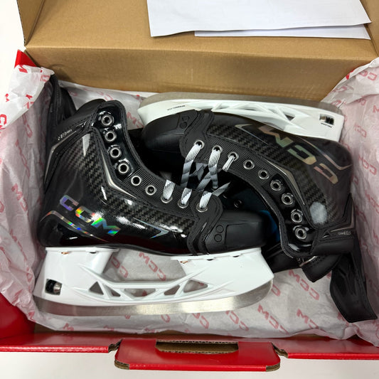 Brand New Total Custom CCM Jetspeed FT8 Pro Skates - Size 4 - Regular