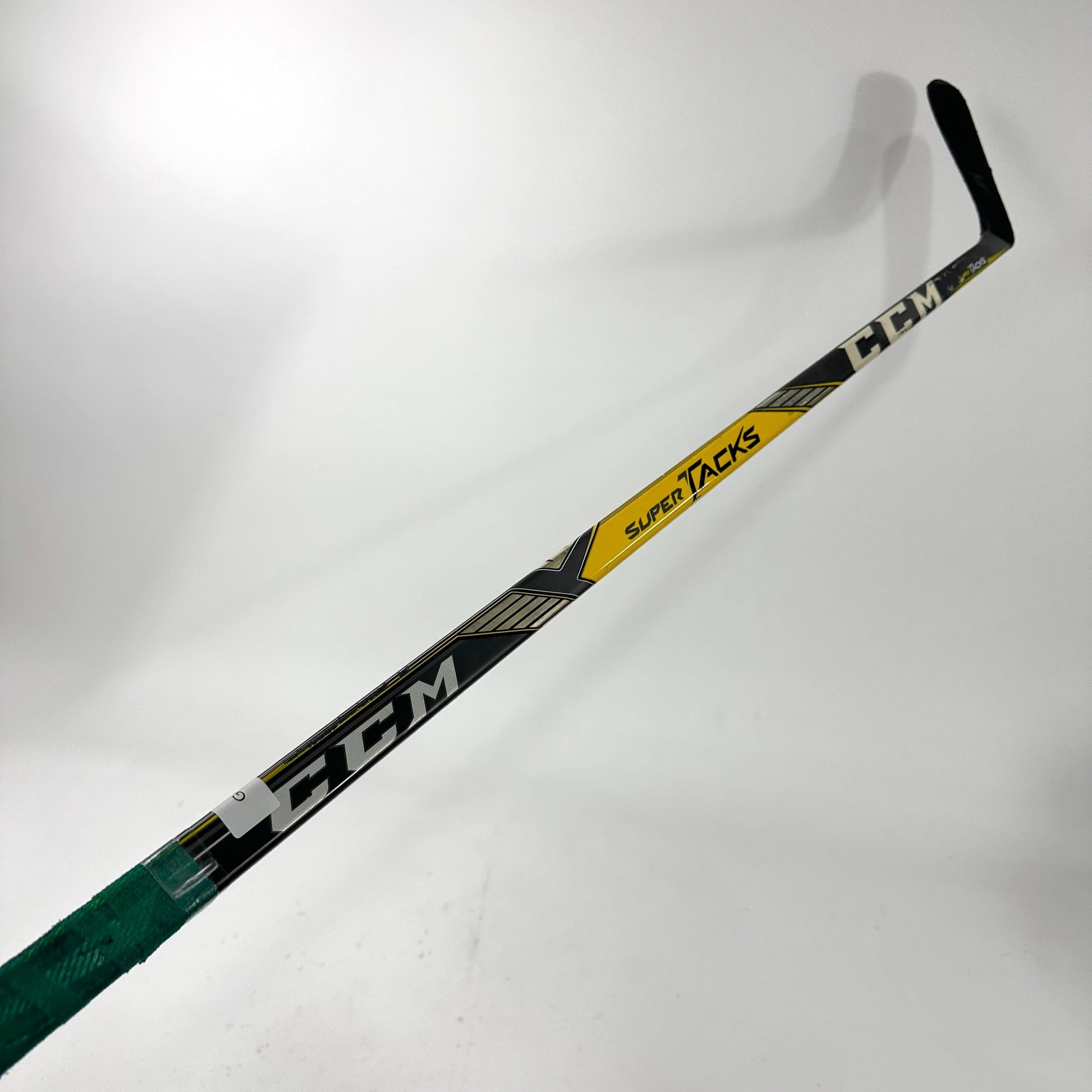 Used Left CCM Super Tacks 90 Flex Heel Curve Grip | RADULOV | G421 - Top Flight Hockey
