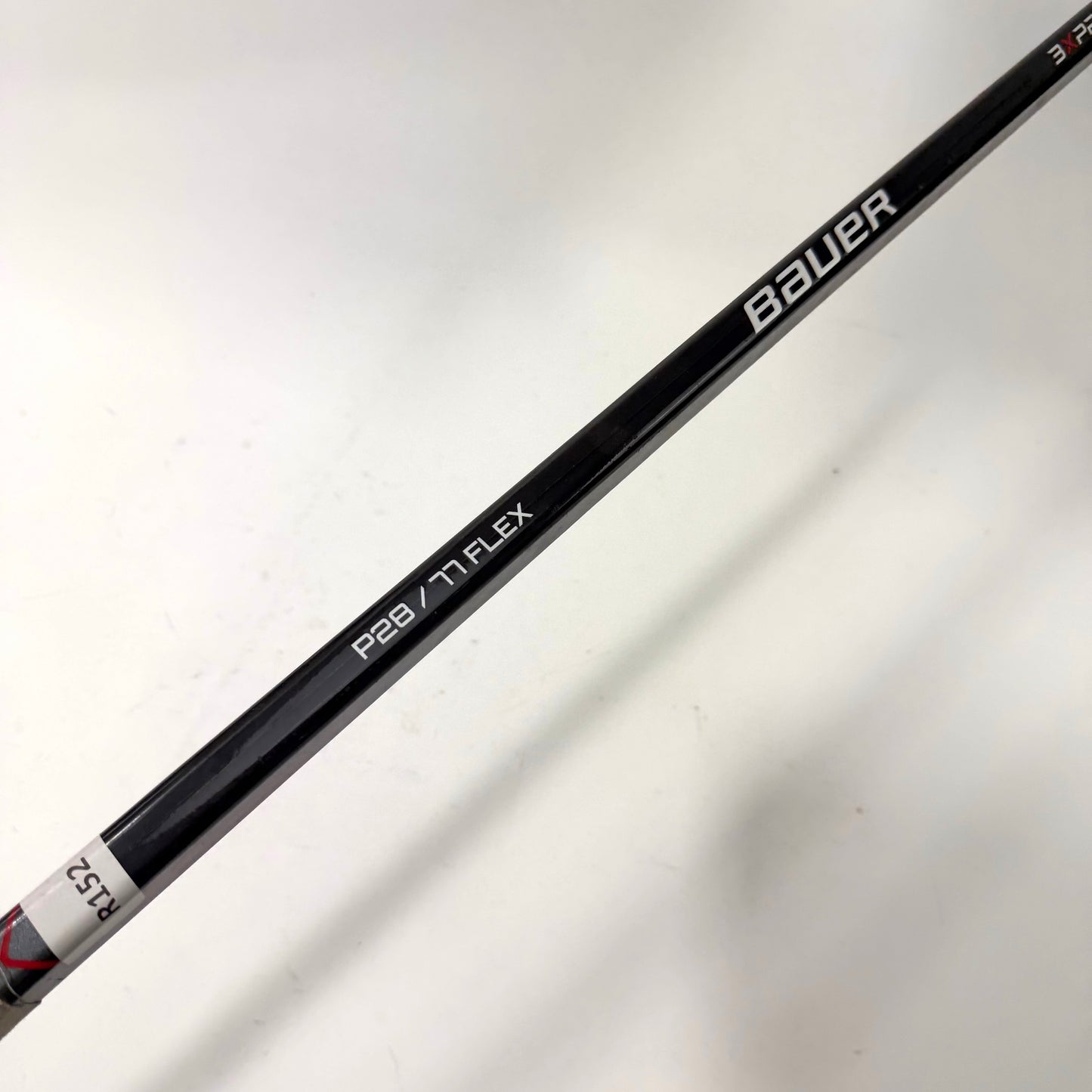 Use Left Bauer Vapor 3x Pro | 77 Flex P28 Curve Grip | R152