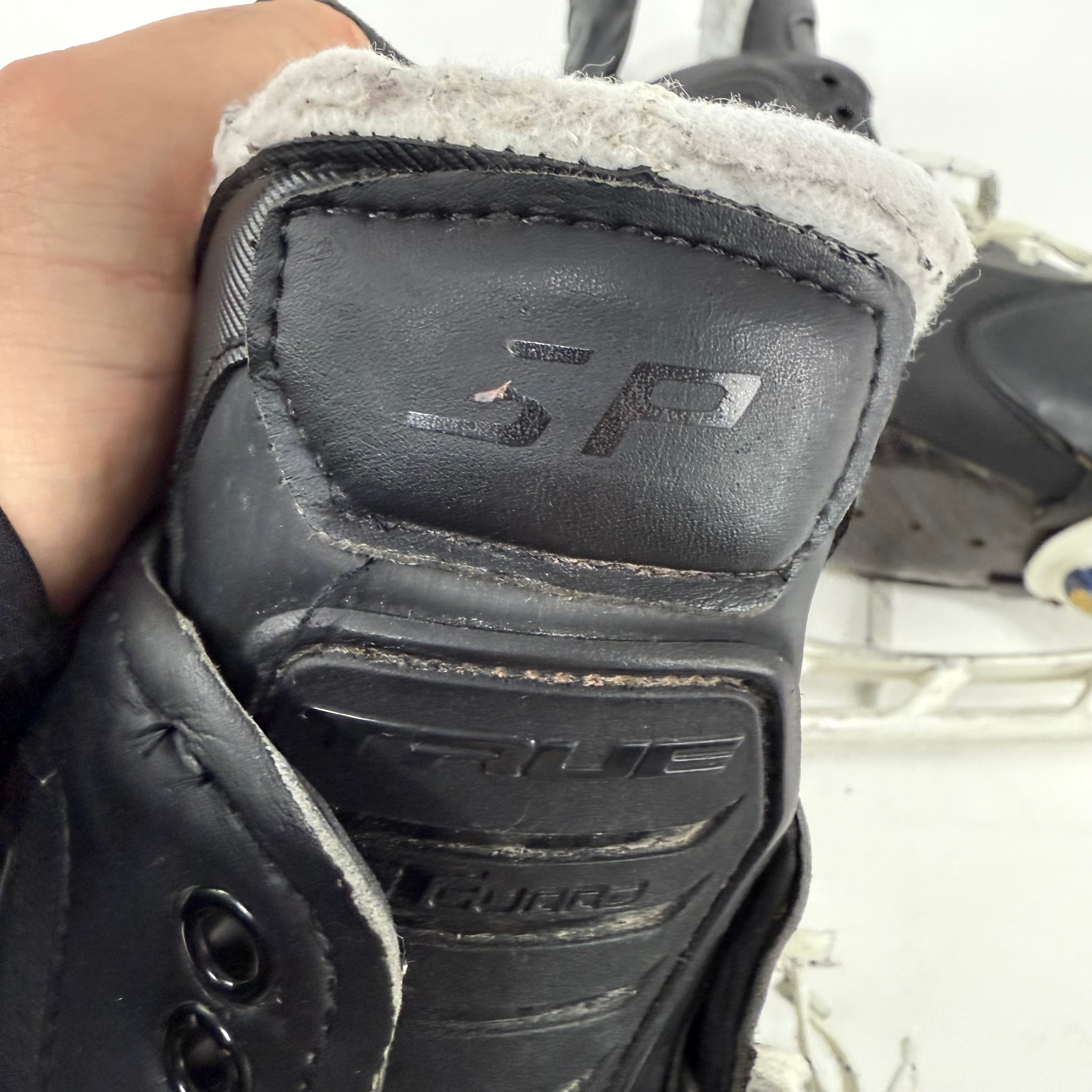 Used True Custom Pro Skates | 10? | E324 - Top Flight Hockey