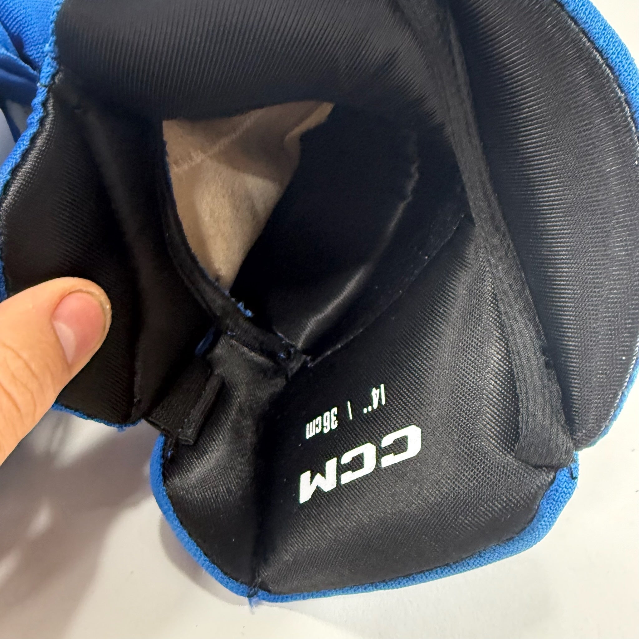 Used STL Blues Winter Classic CCM Jetspeed Pro Gloves | 14" | D108 - Top Flight Hockey